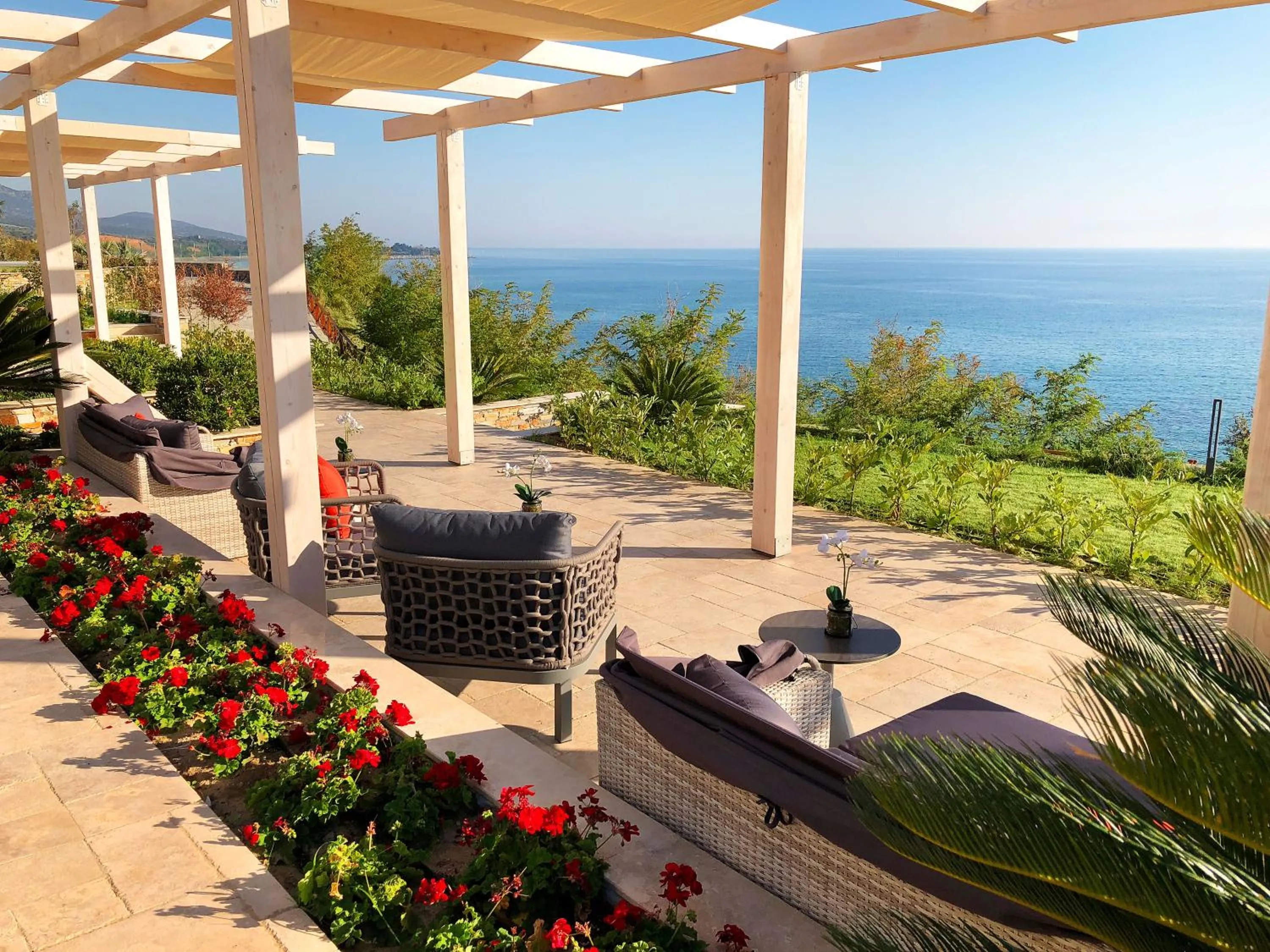 Garden in King Maron Beach Hotel & Spa