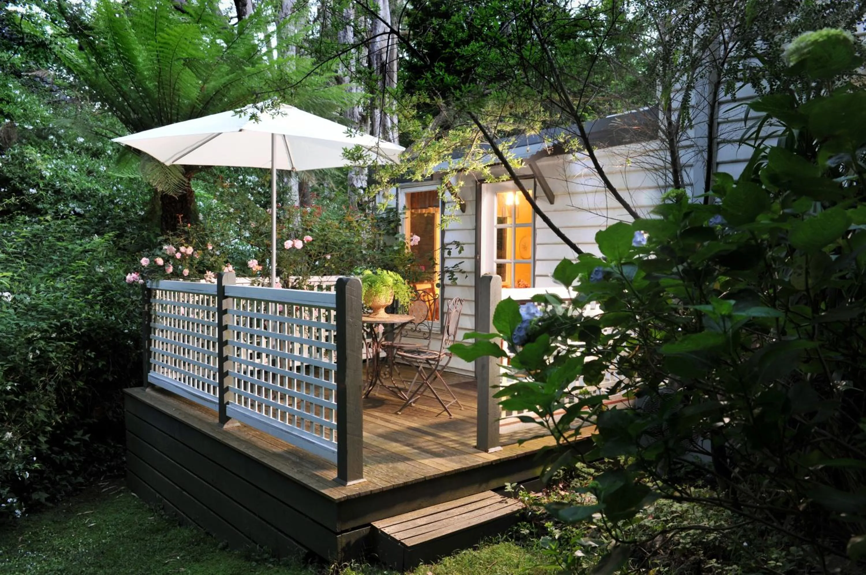 Patio in Clarendon Cottages