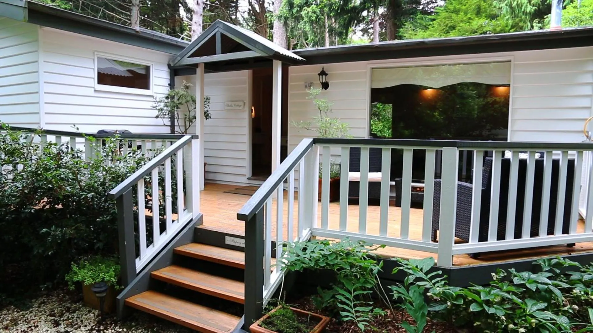 Patio in Clarendon Cottages
