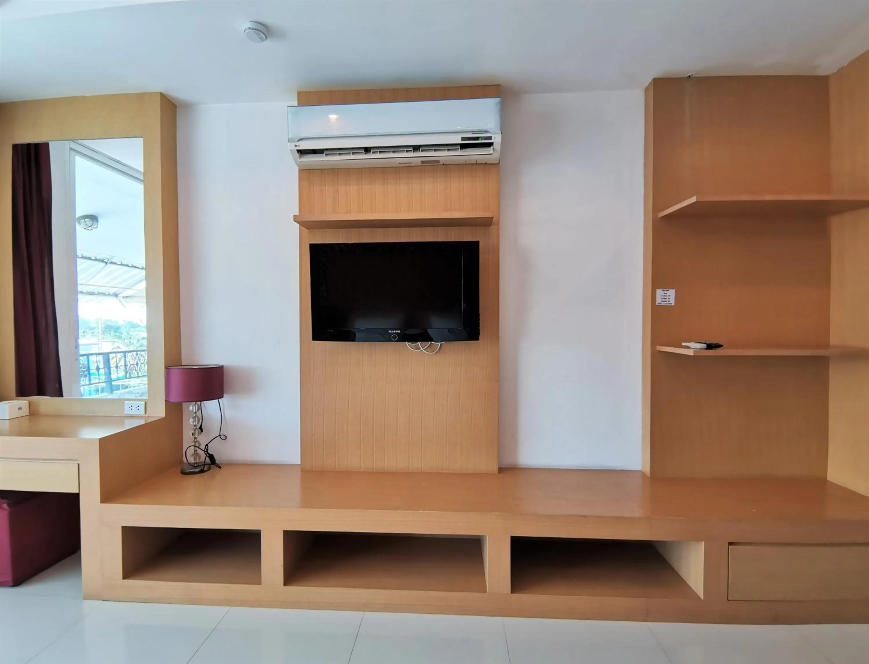 TV and multimedia in Le Desir Resortel