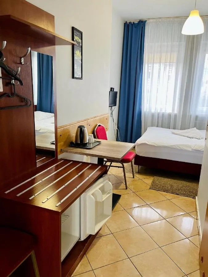 Bedroom, Bed in Hotel Elda