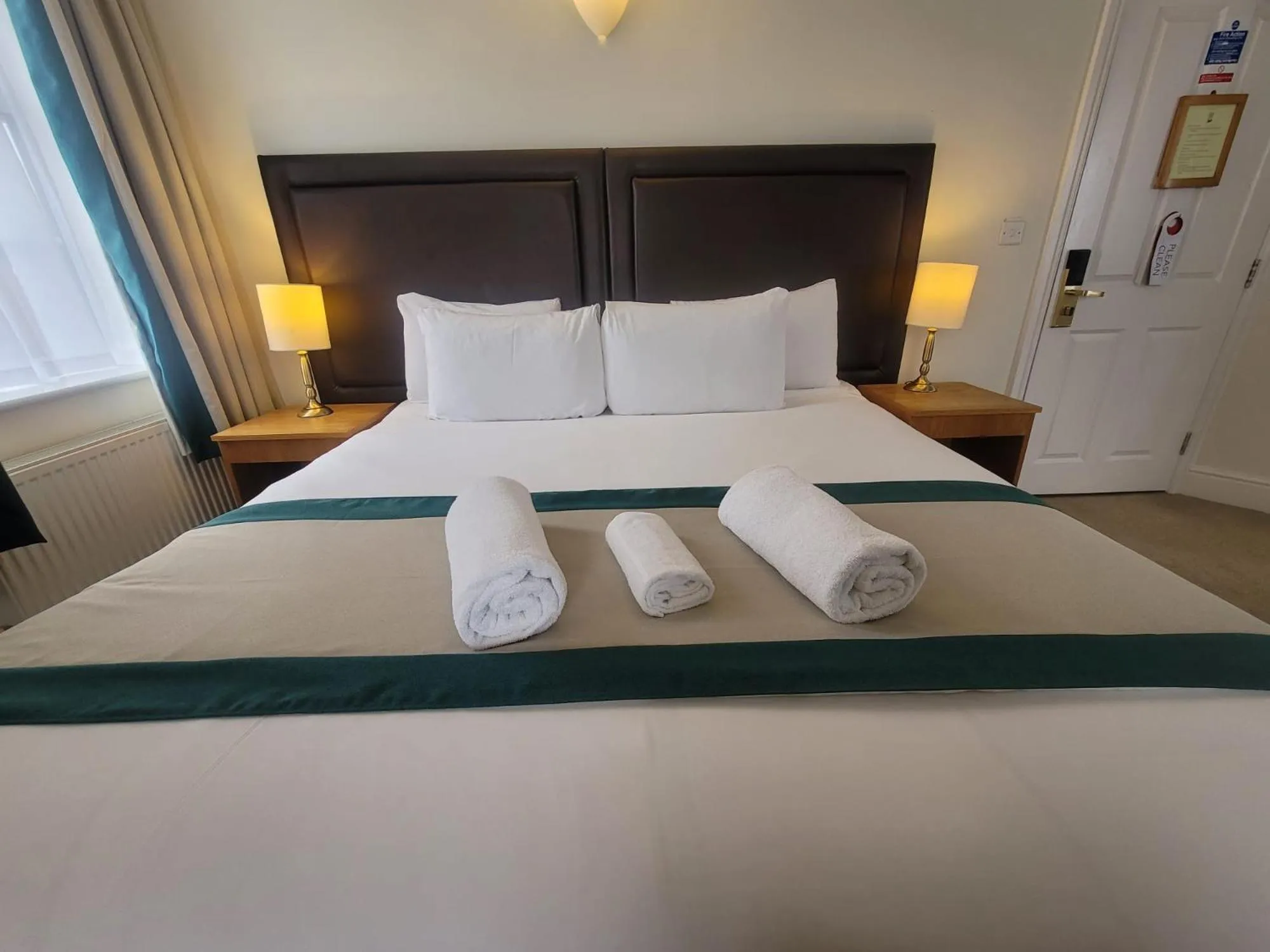 Bed in Castle Limes Hotel