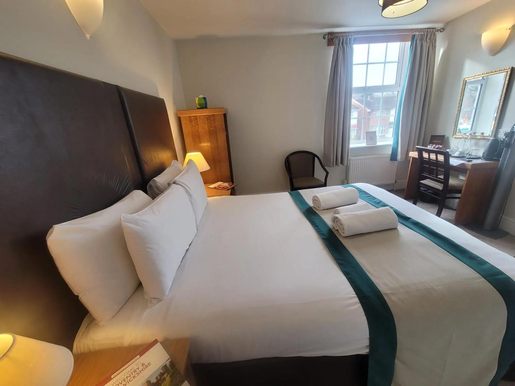 Bed in Castle Limes Hotel