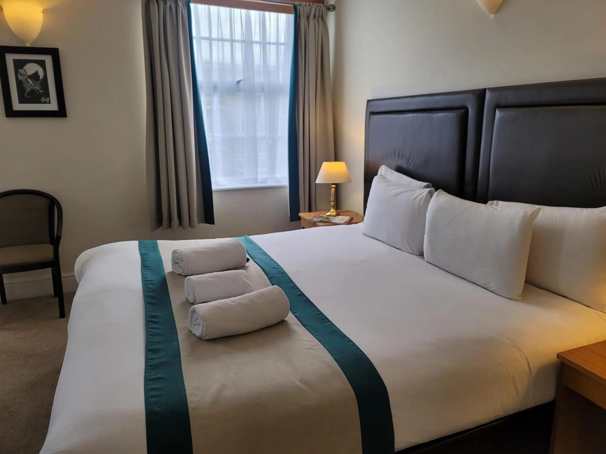 Bed in Castle Limes Hotel