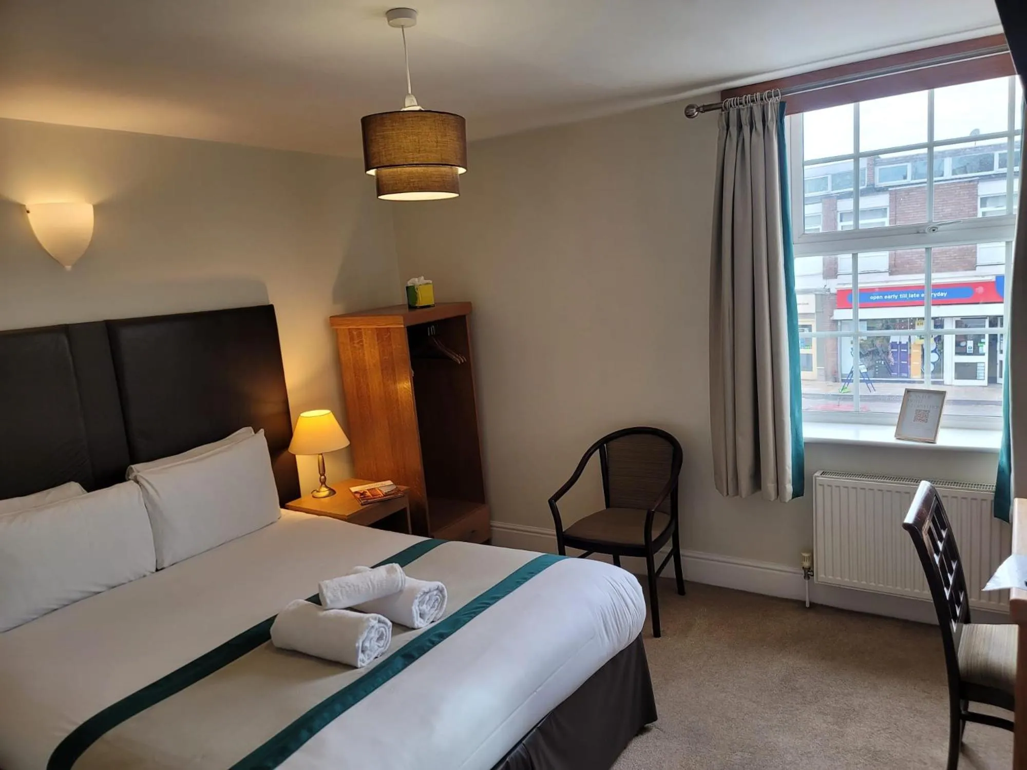 Bed in Castle Limes Hotel