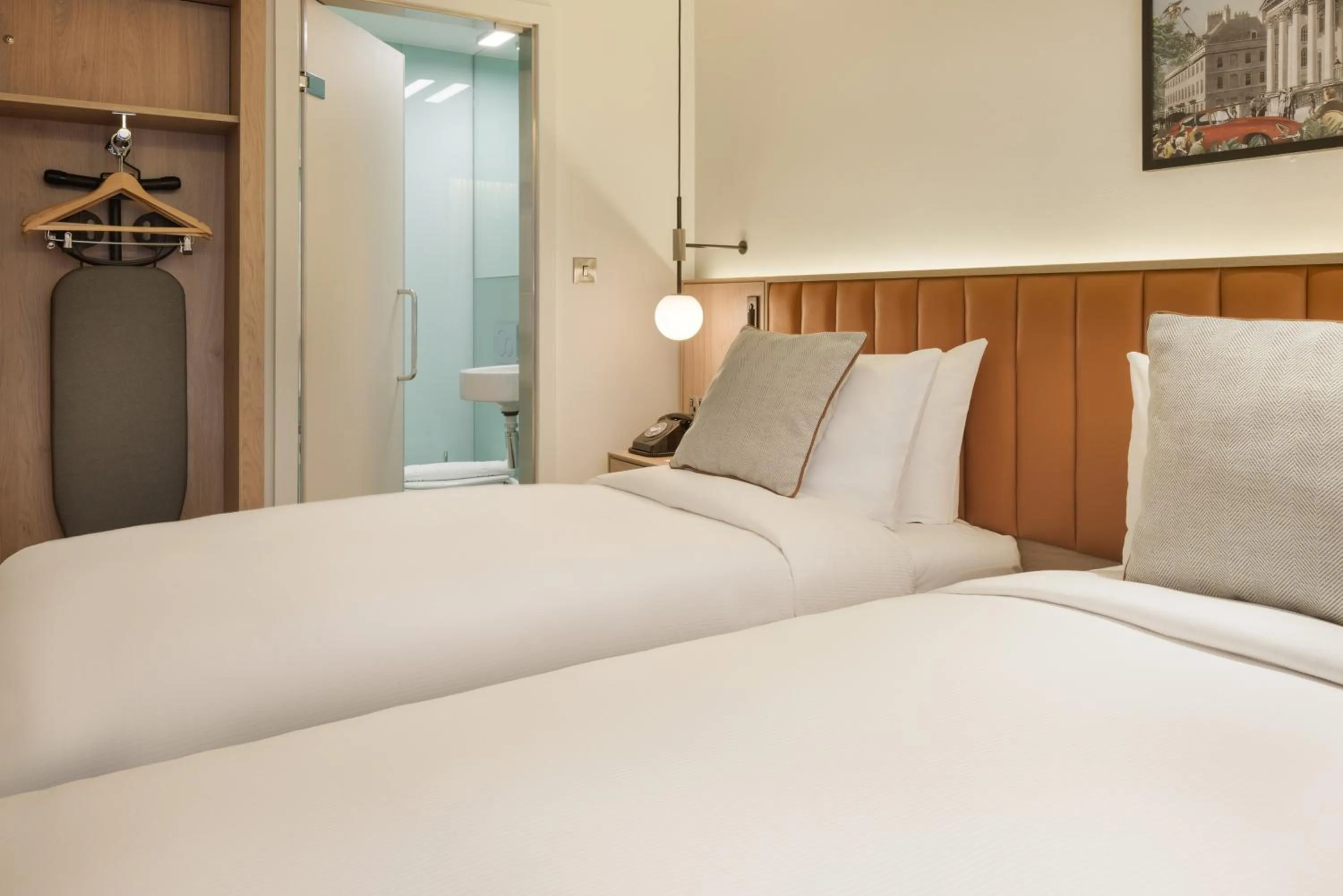 Photo of the whole room, Bed in The Memoir Club, formerly Ambassadors Bloomsbury