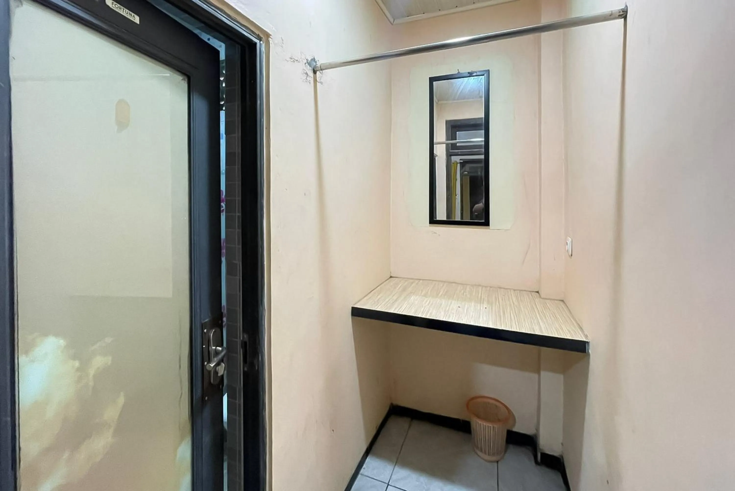 Bathroom in Urbanview Hotel Delima 101 Syariah