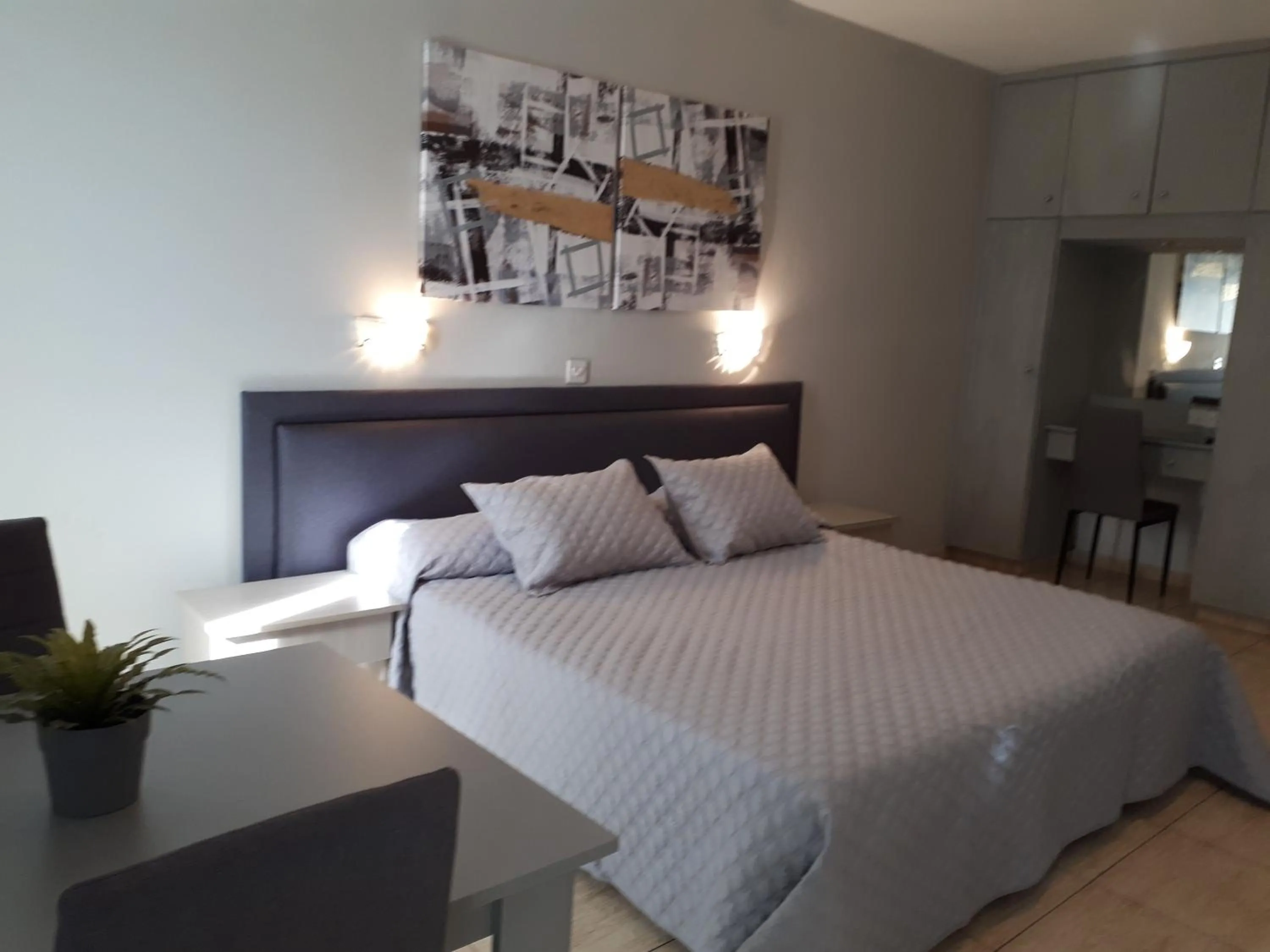 Breakfast in Irene's Apartments