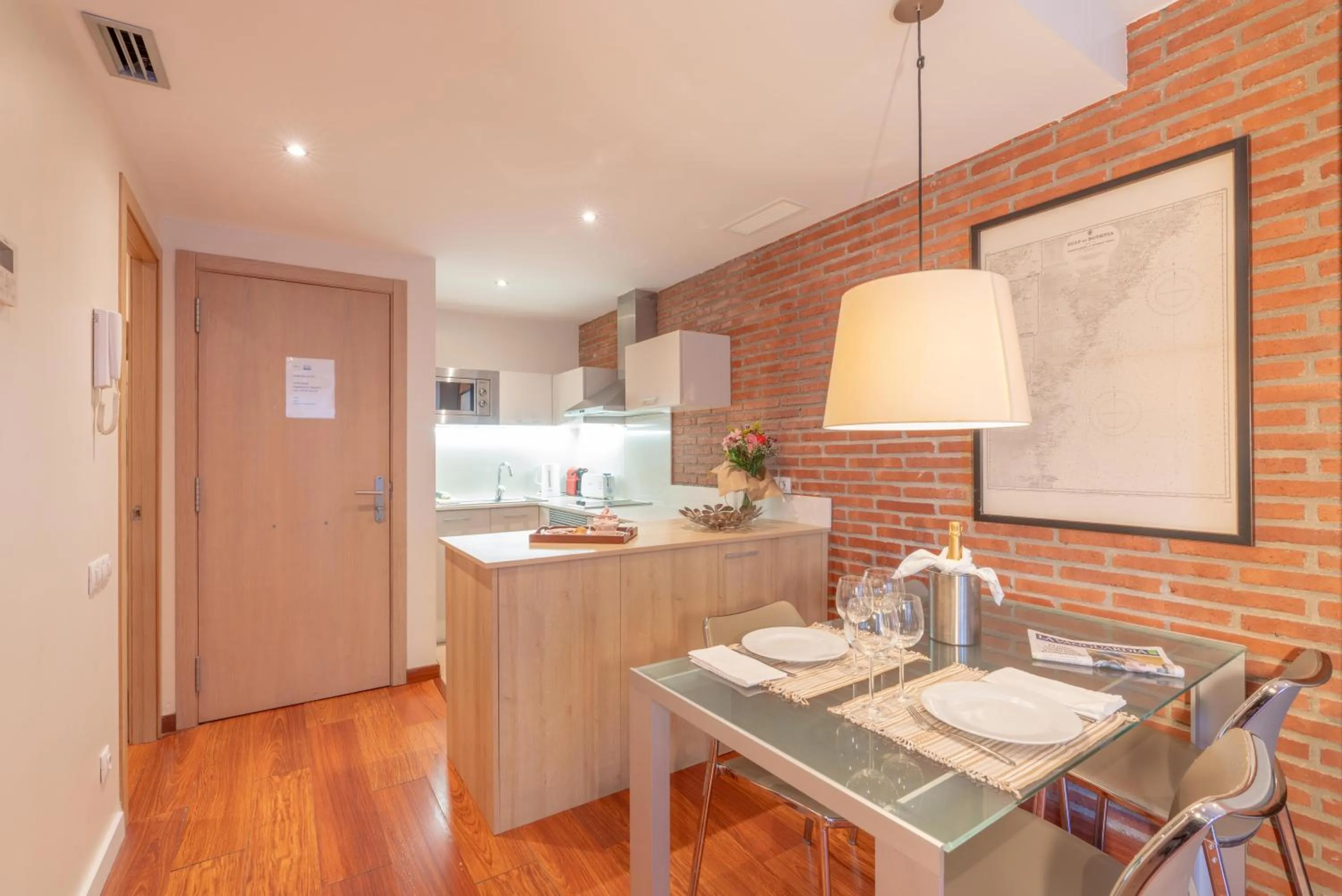 Kitchen or kitchenette in Serennia Cest Apartamentos Arc de Triomf