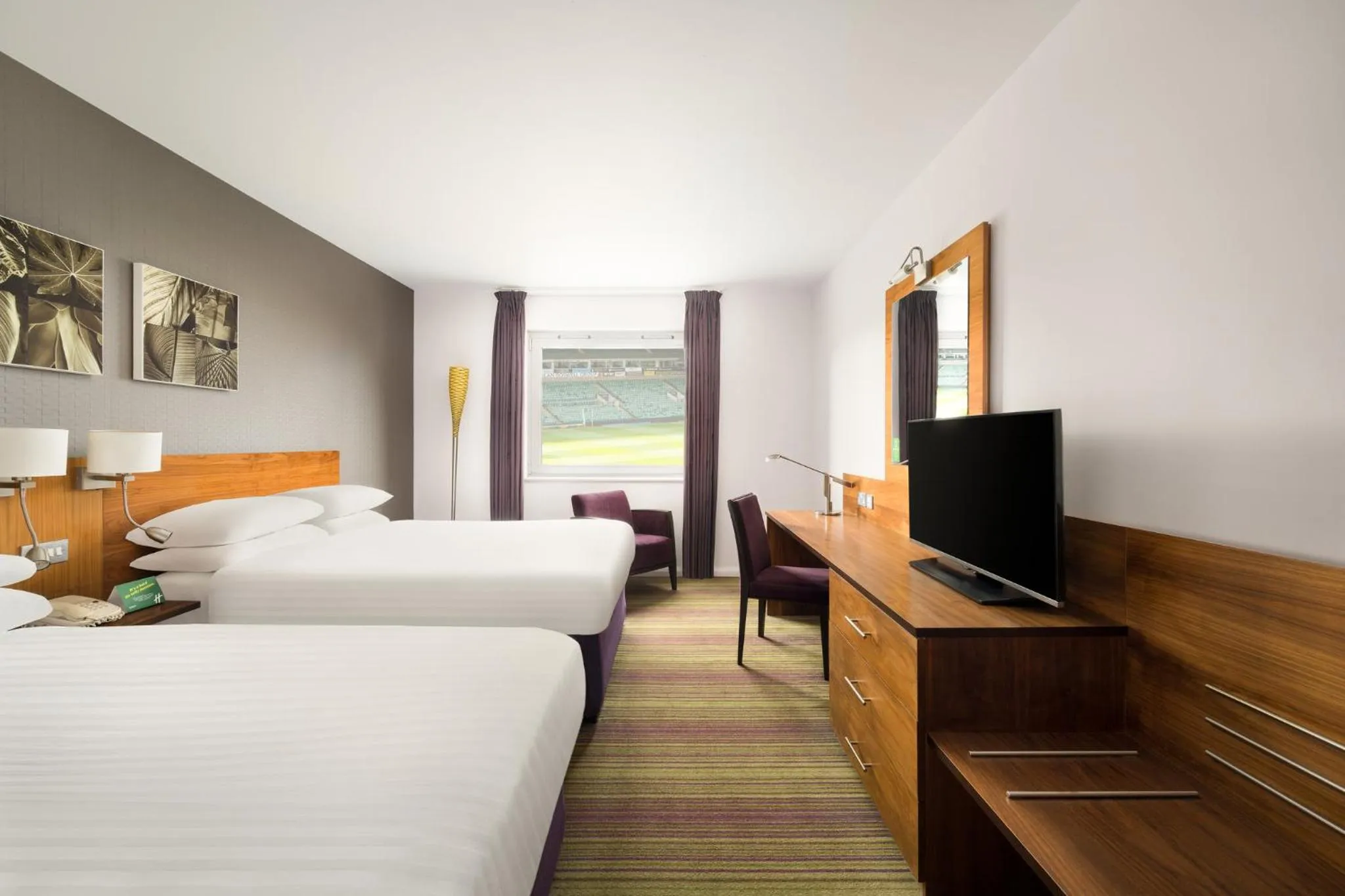 Photo of the whole room, Bed in Holiday Inn Norwich City by IHG