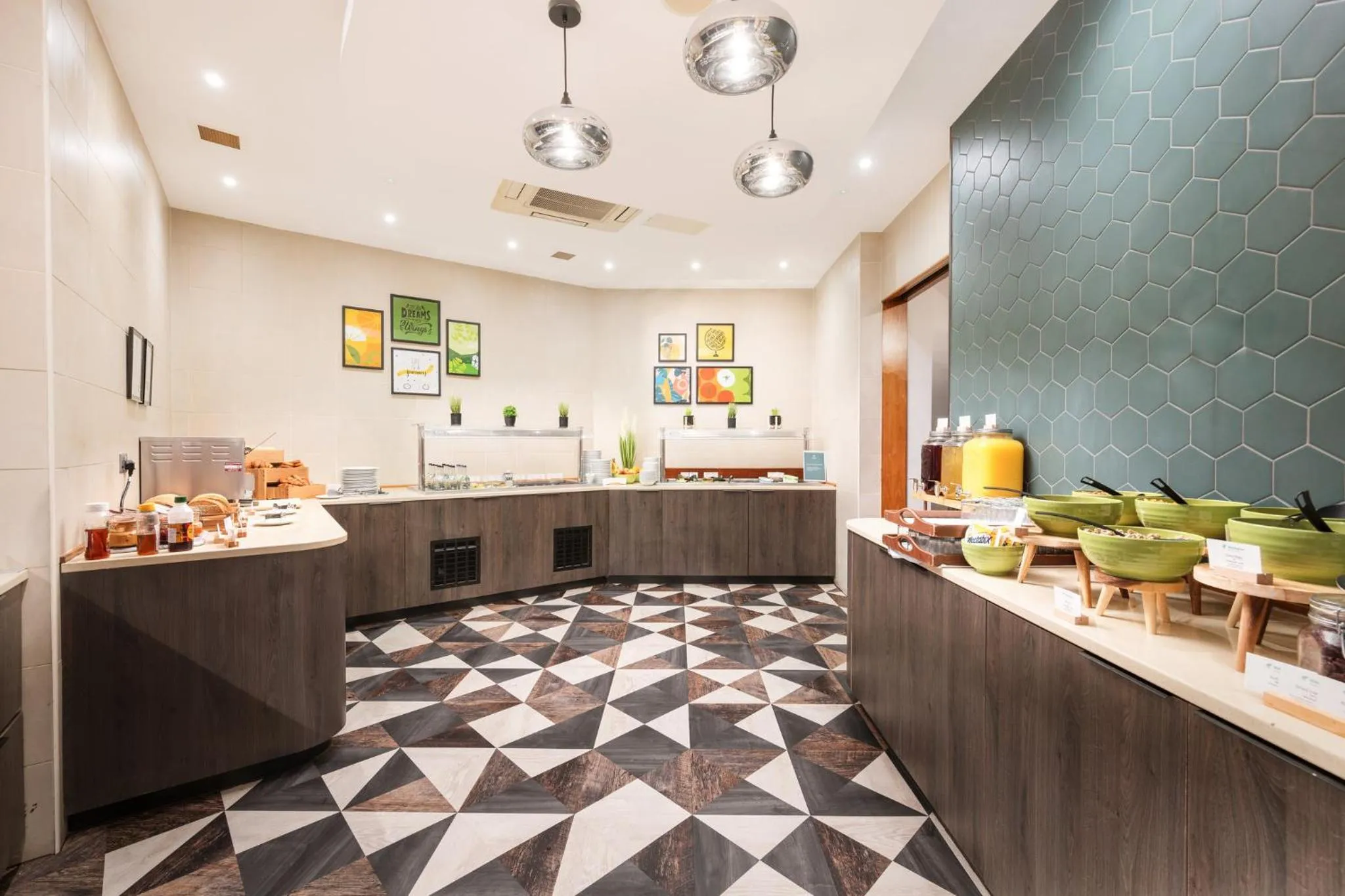 Breakfast in Holiday Inn Norwich City by IHG