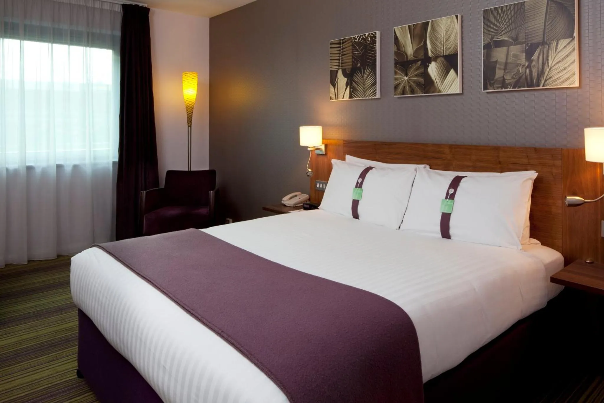Photo of the whole room, Bed in Holiday Inn Norwich City by IHG