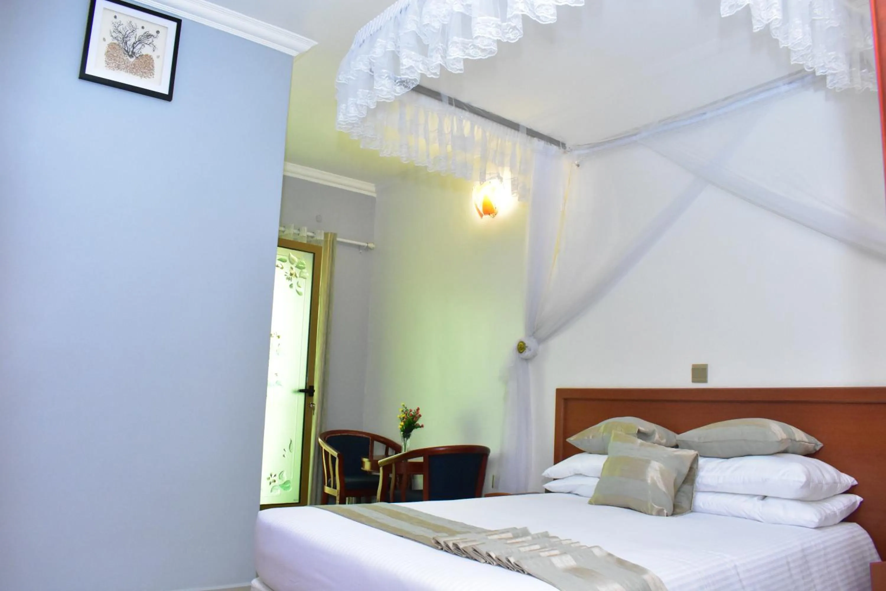 Bedroom, Bed in Lebanon Hotel