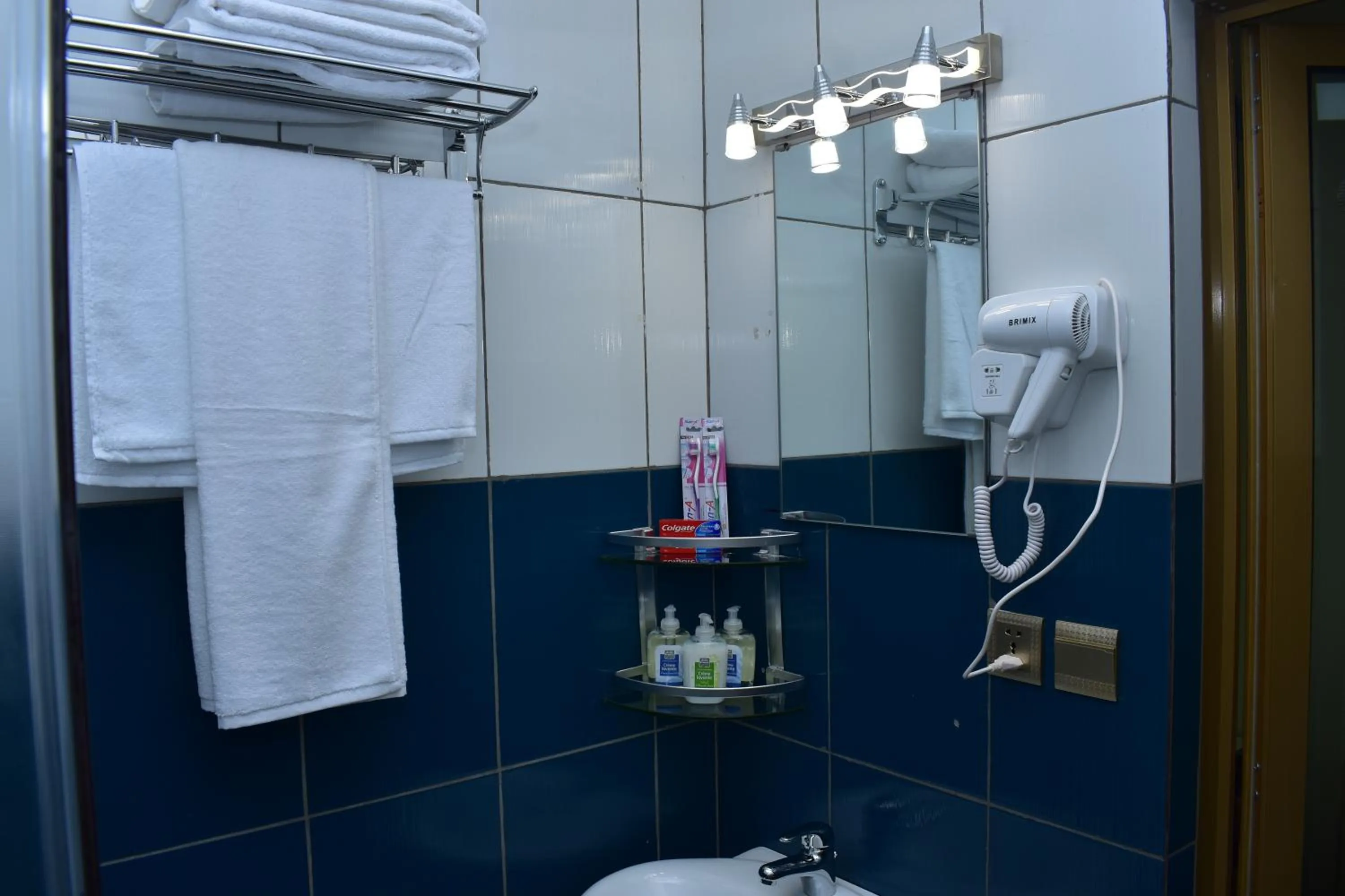 Bathroom in Lebanon Hotel