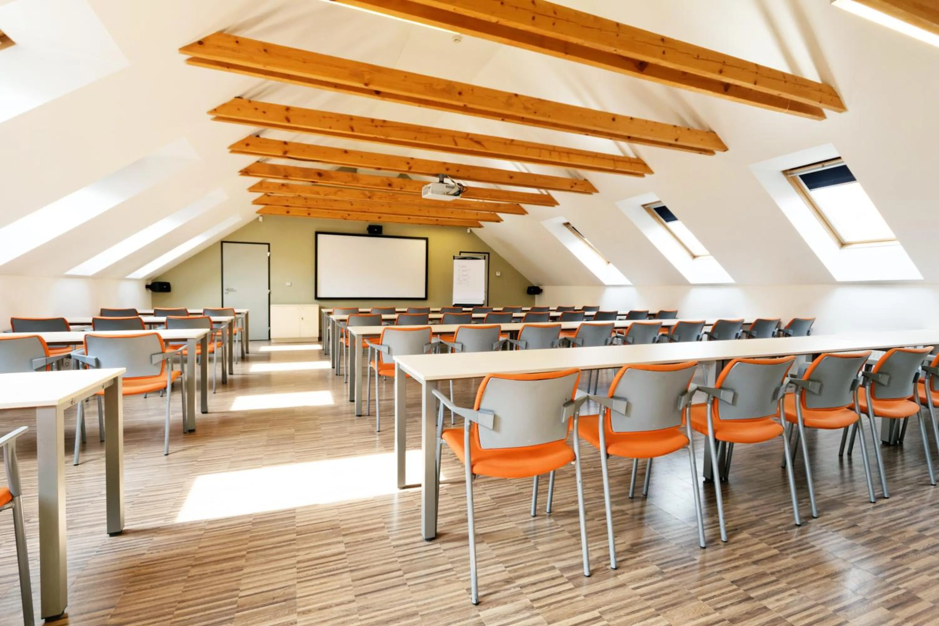 Business facilities in Hotel U Tří volů