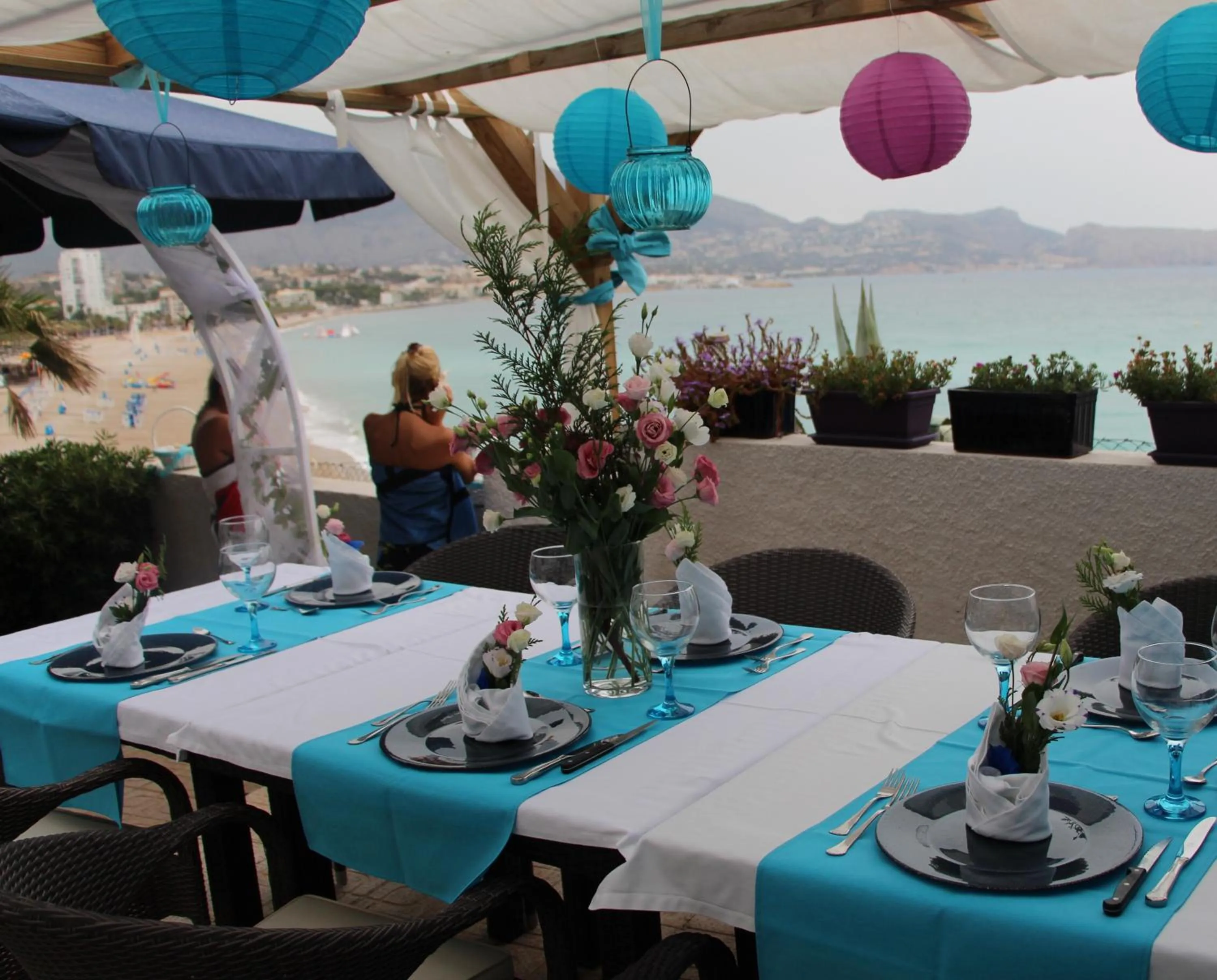 Restaurant/places to eat in Hotel La Riviera