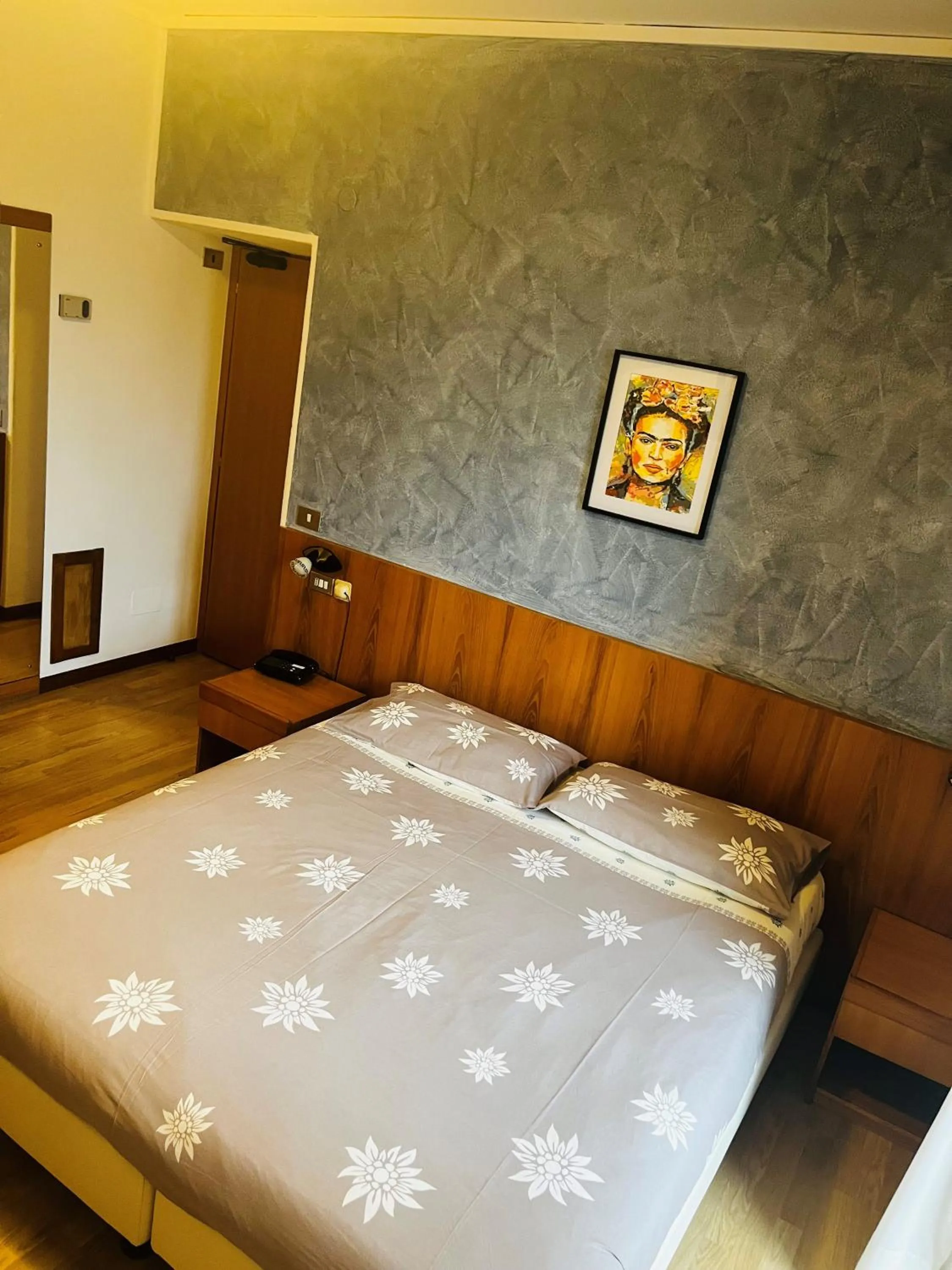 Bed in Hotel Genzianella