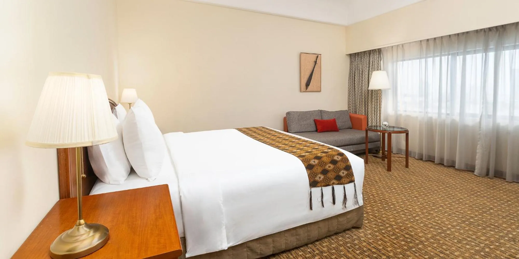 Bed in Aryaduta Menteng