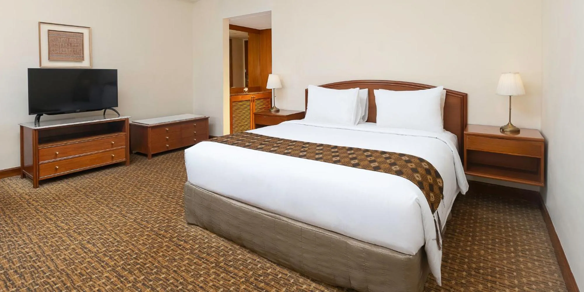 Bed in Aryaduta Menteng