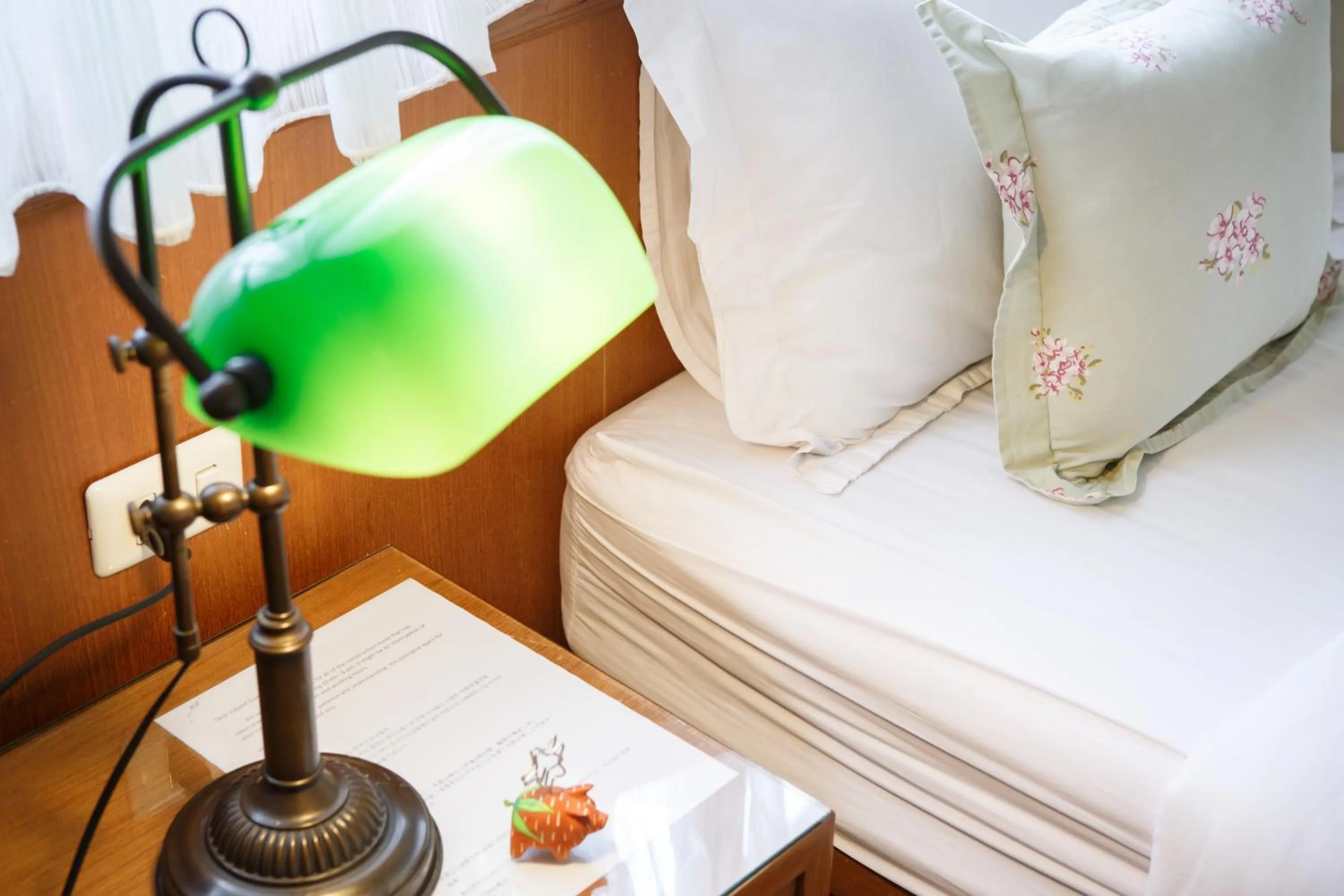 Photo of the whole room, Bed in Baan Dinso