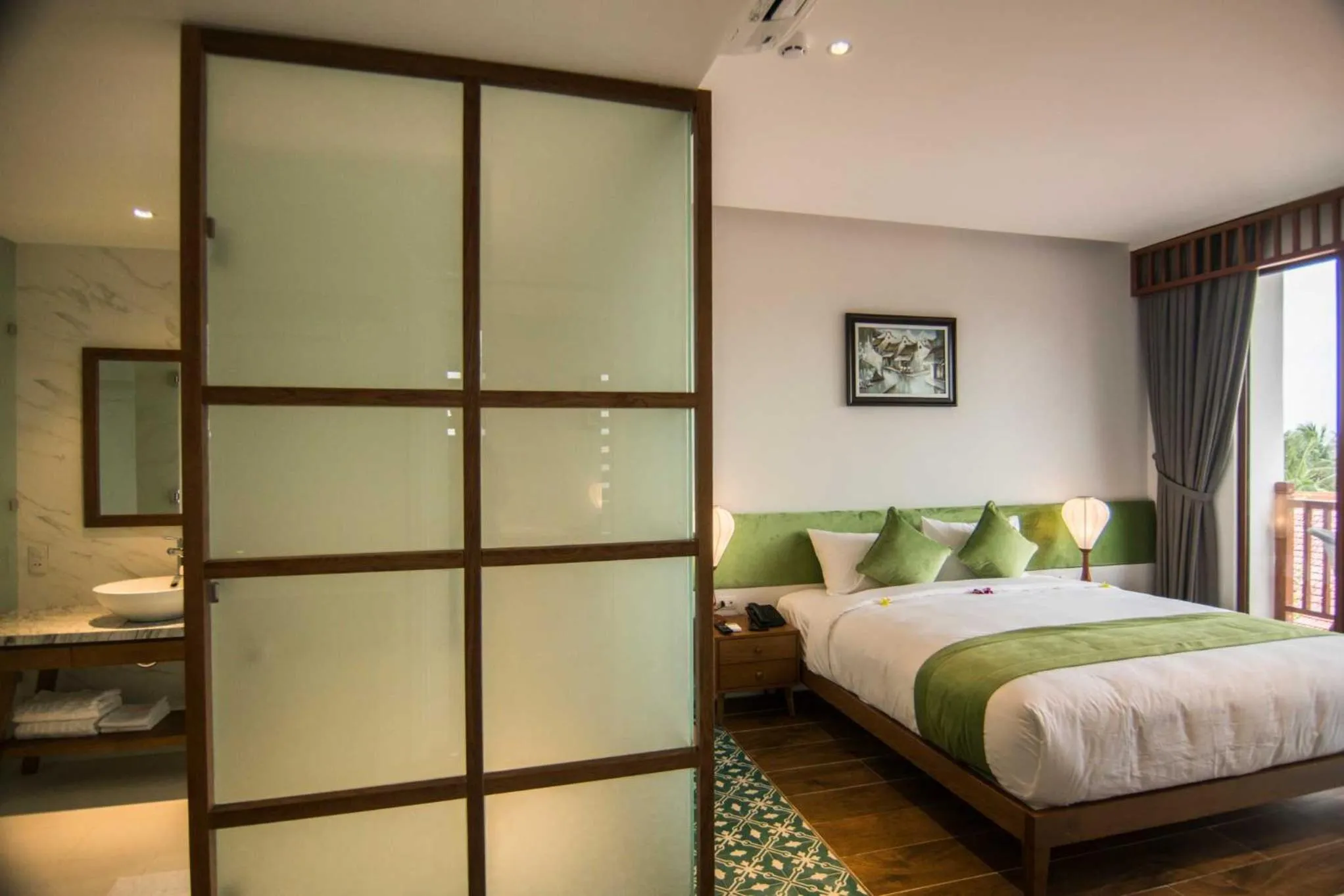 bunk bed, Bed in Vinh Hung Old Town Hotel