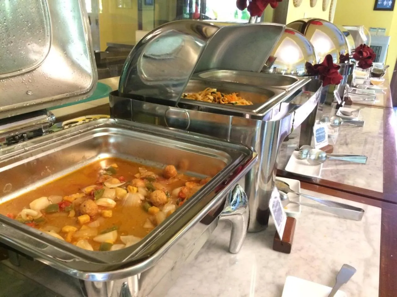 Area and facilities in Vinh Hung Old Town Hotel