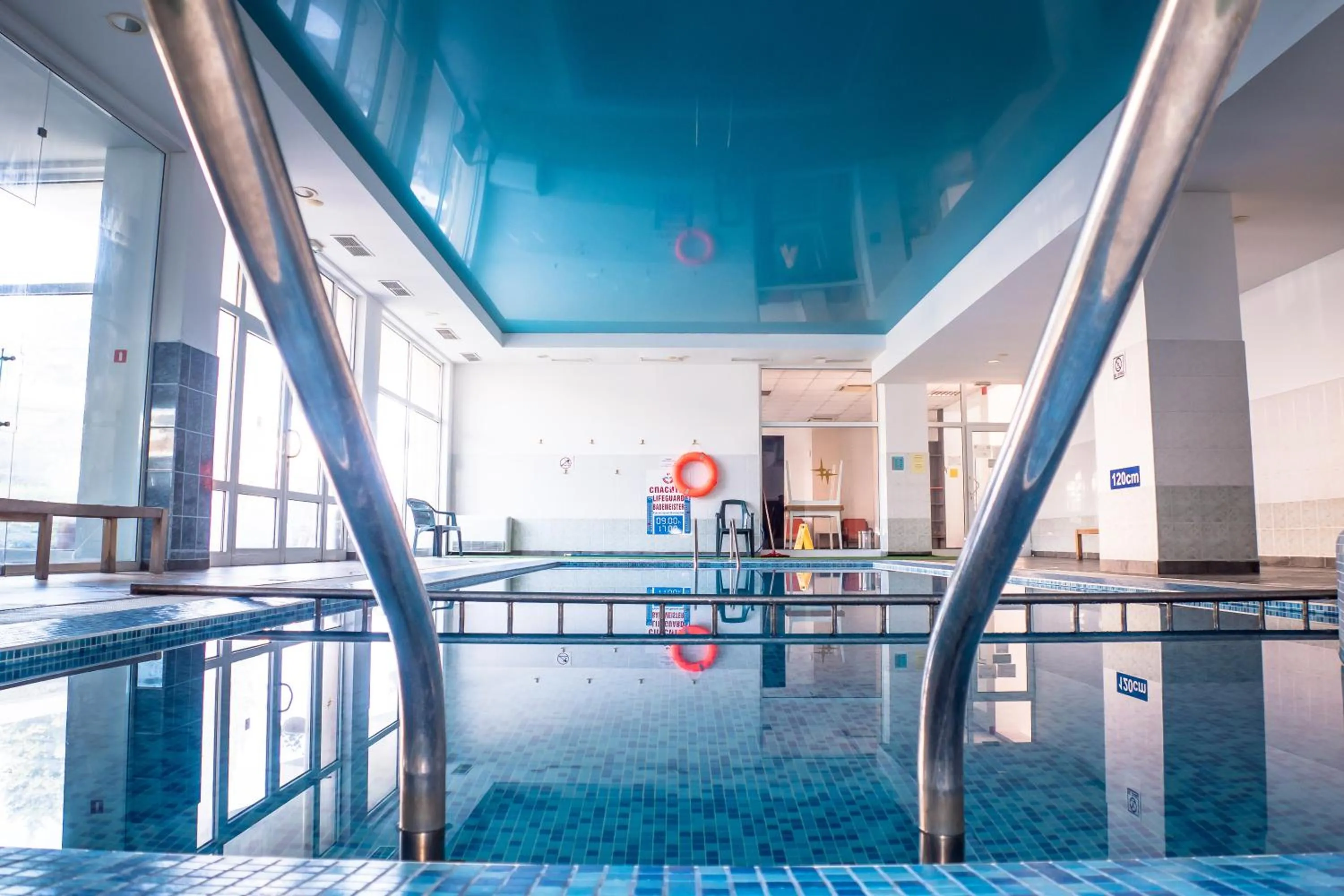 Swimming pool in Villa Aurora