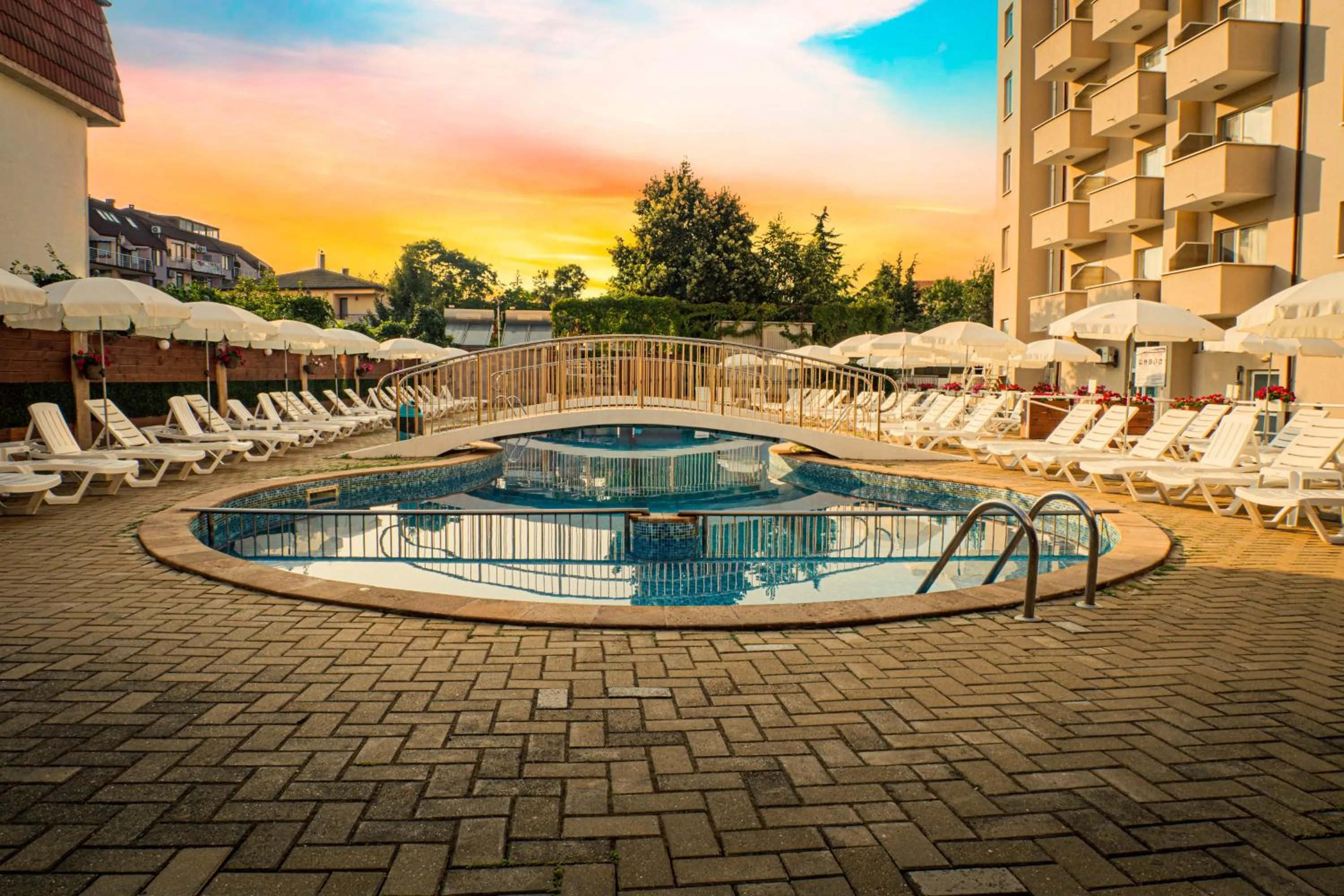 Swimming pool in Villa Aurora
