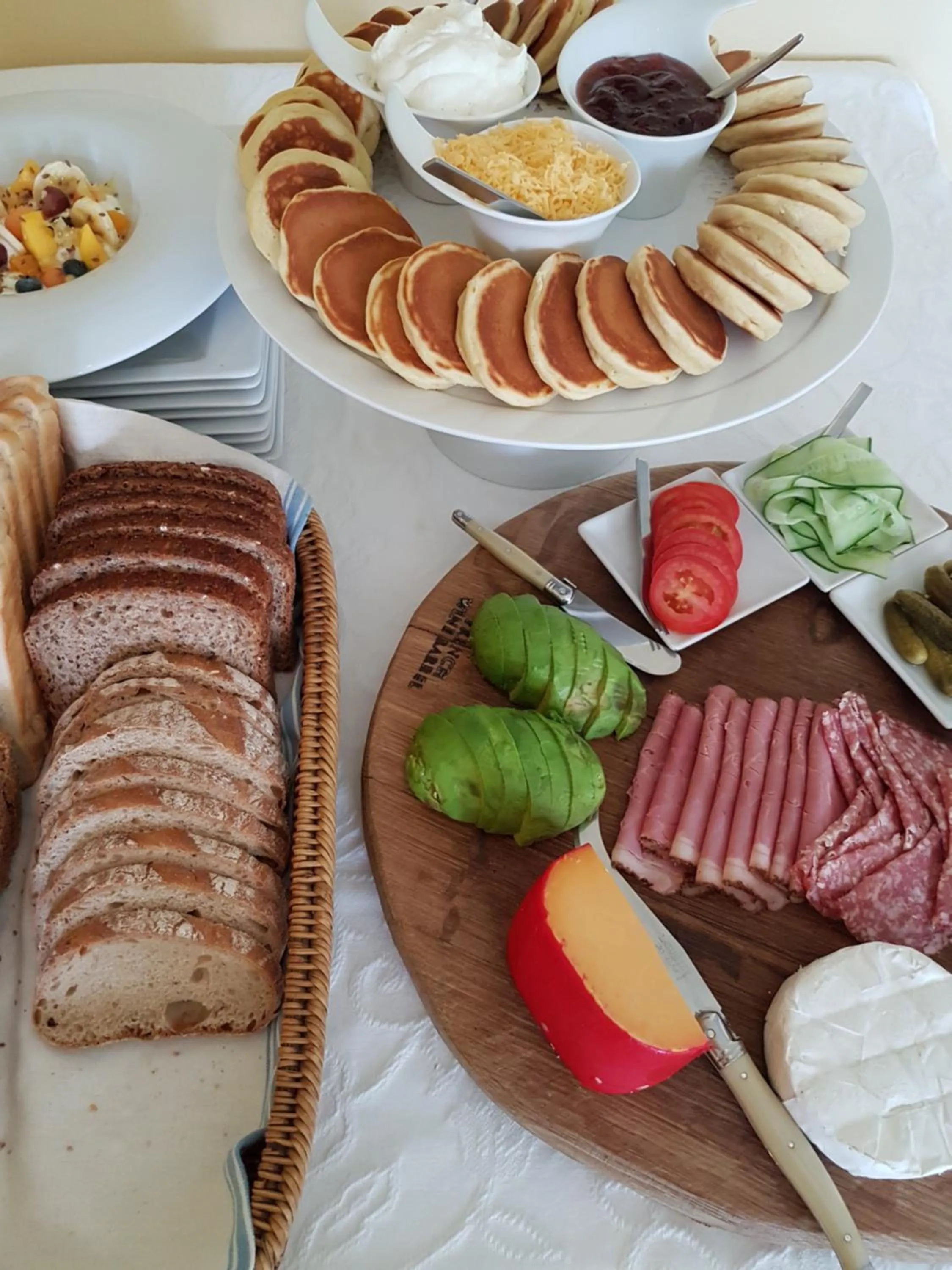 Buffet breakfast in Serendipity Country House & Restaurant