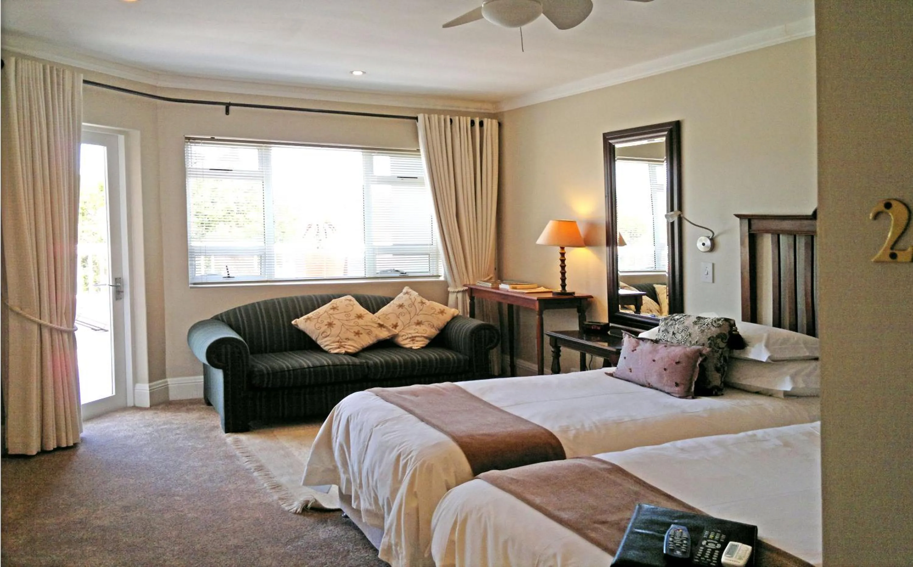 Bedroom, Bed in Serendipity Country House & Restaurant