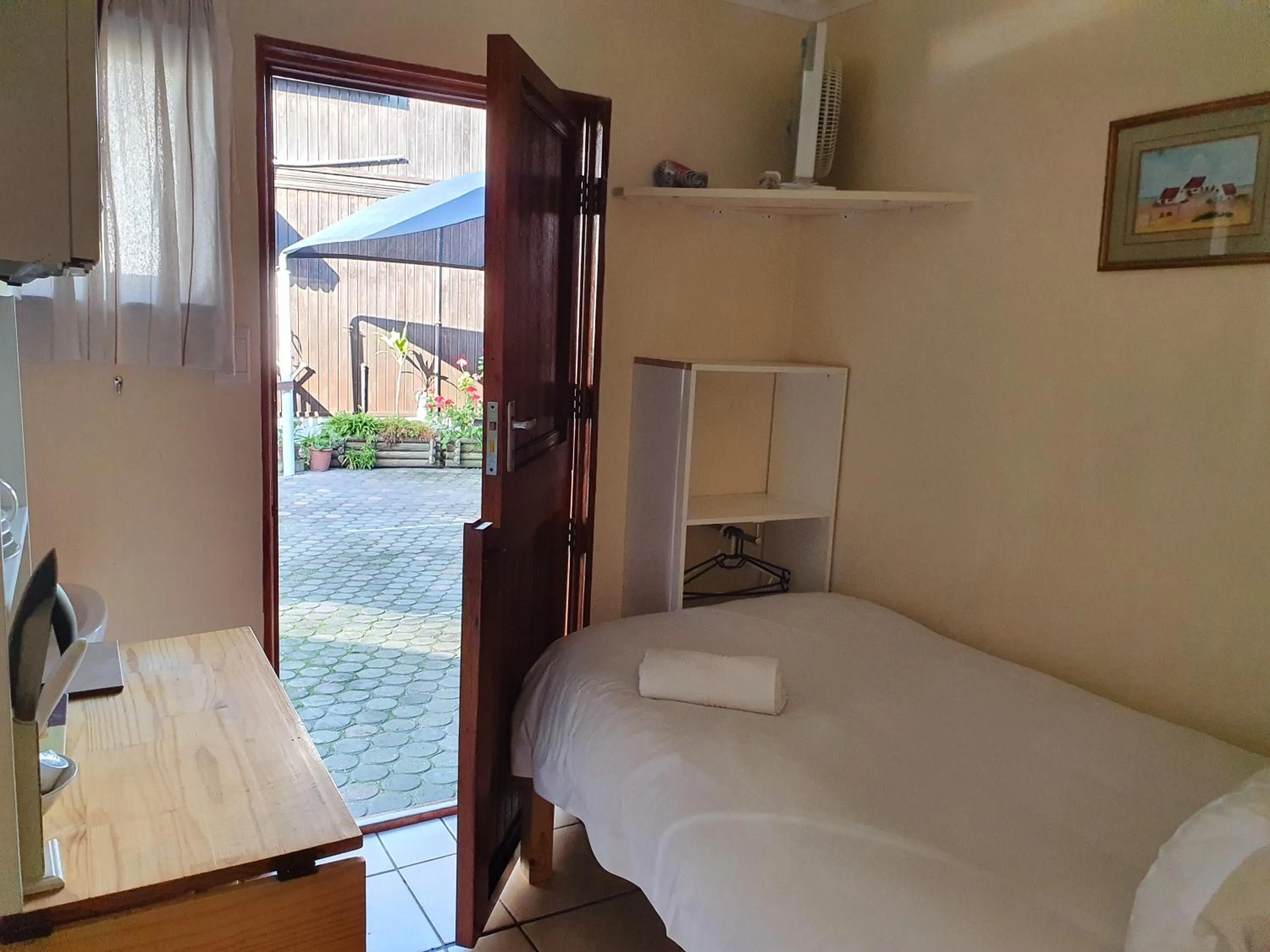 Photo of the whole room, Bed in Lakeside Accommodation