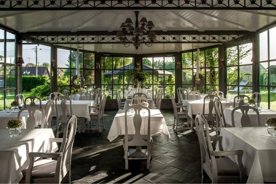 Restaurant/places to eat in Villa Park Wisełka Spa & Wellness