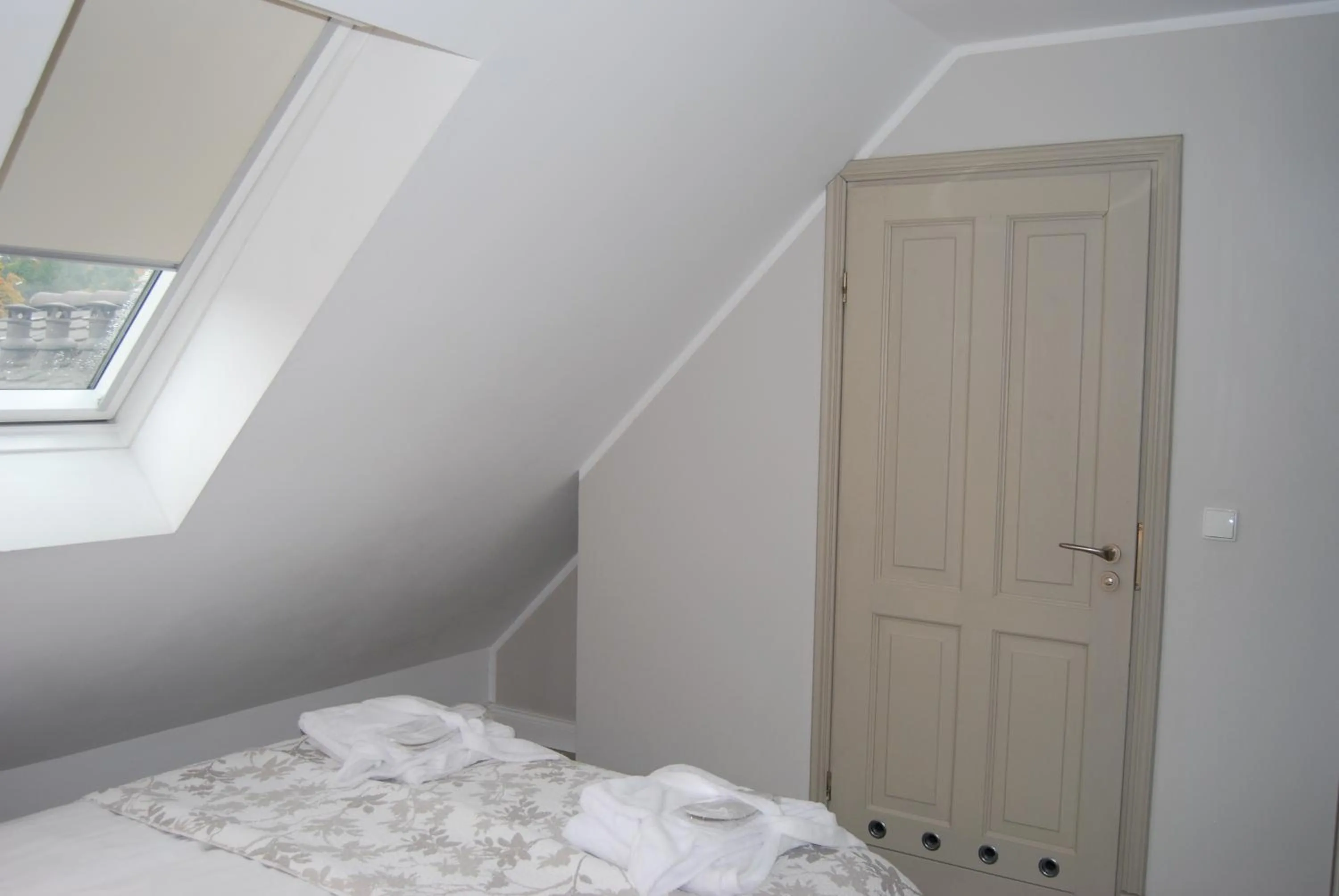 Bed in Villa Park Wisełka Spa & Wellness