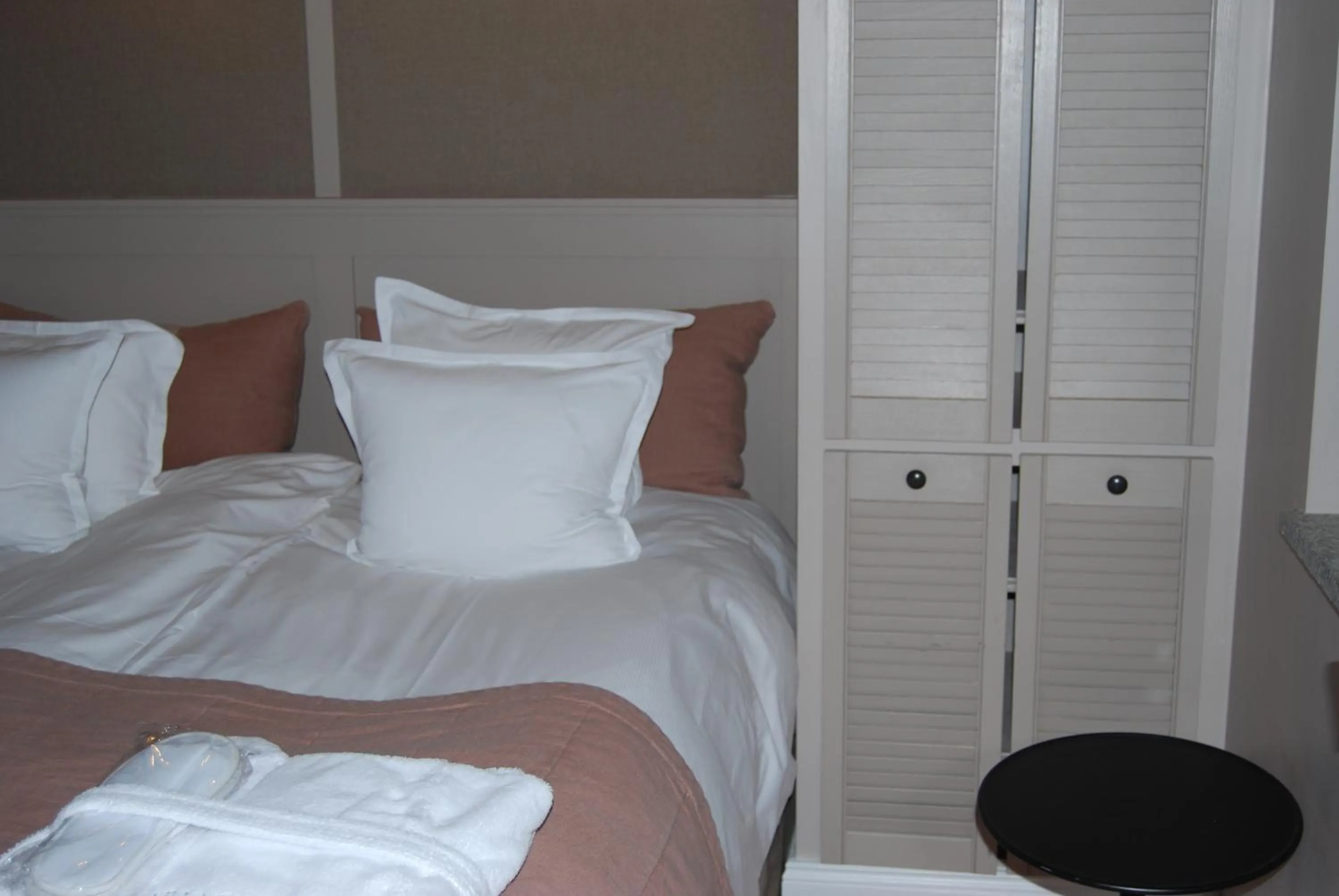 Bed in Villa Park Wisełka Spa & Wellness