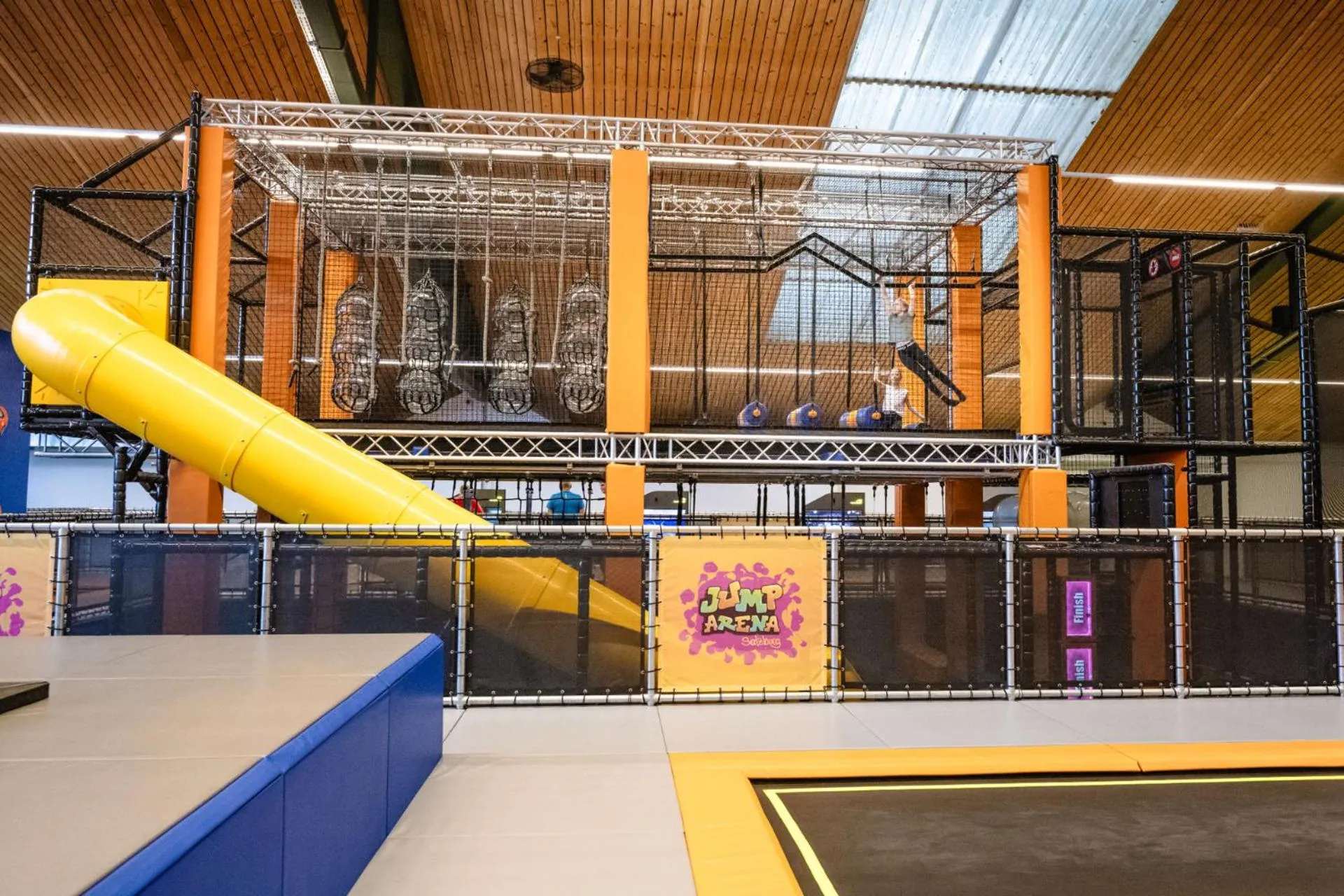 children in Hotel Momentum