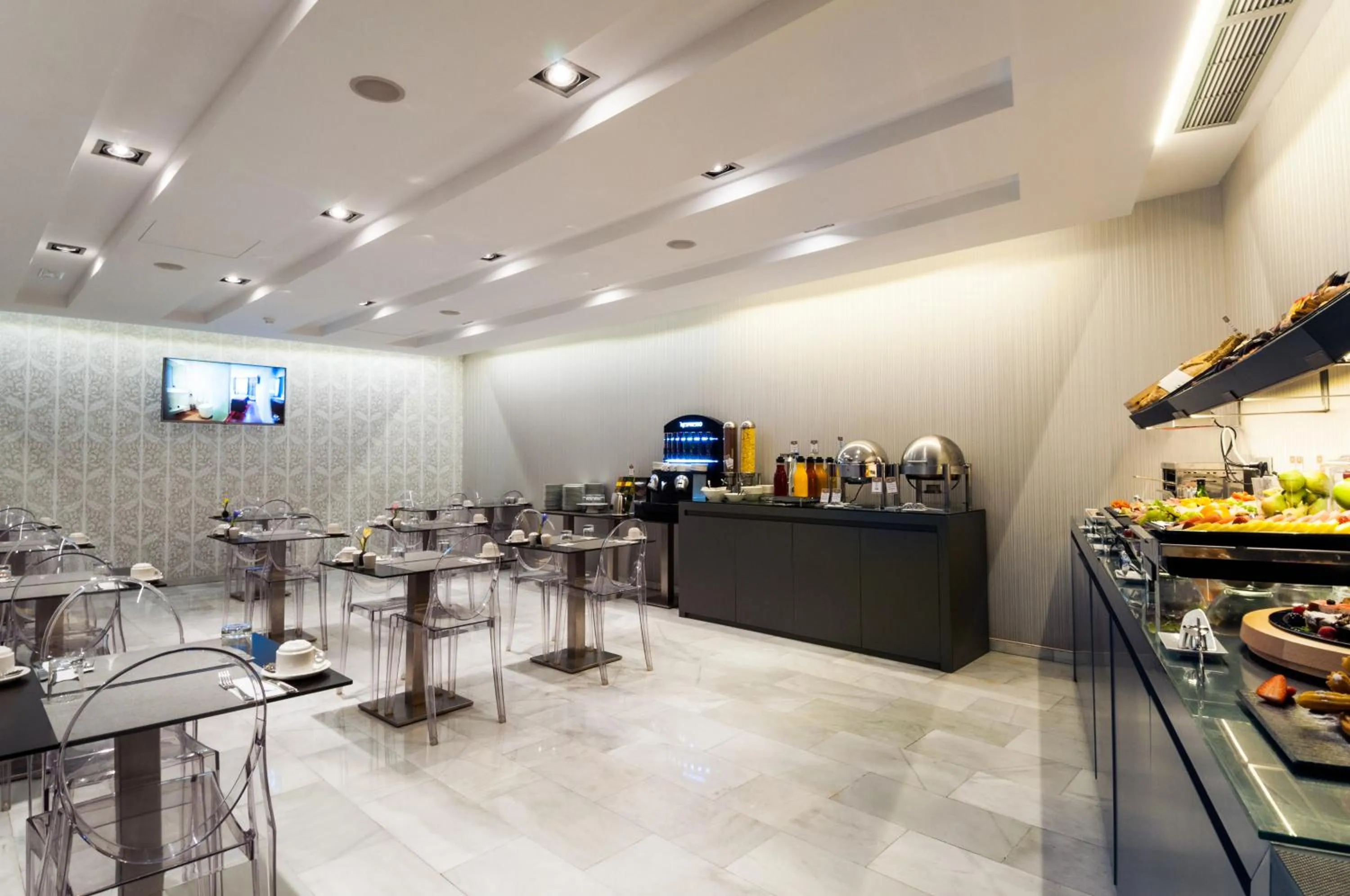 Area and facilities in Ikonik Ramblas