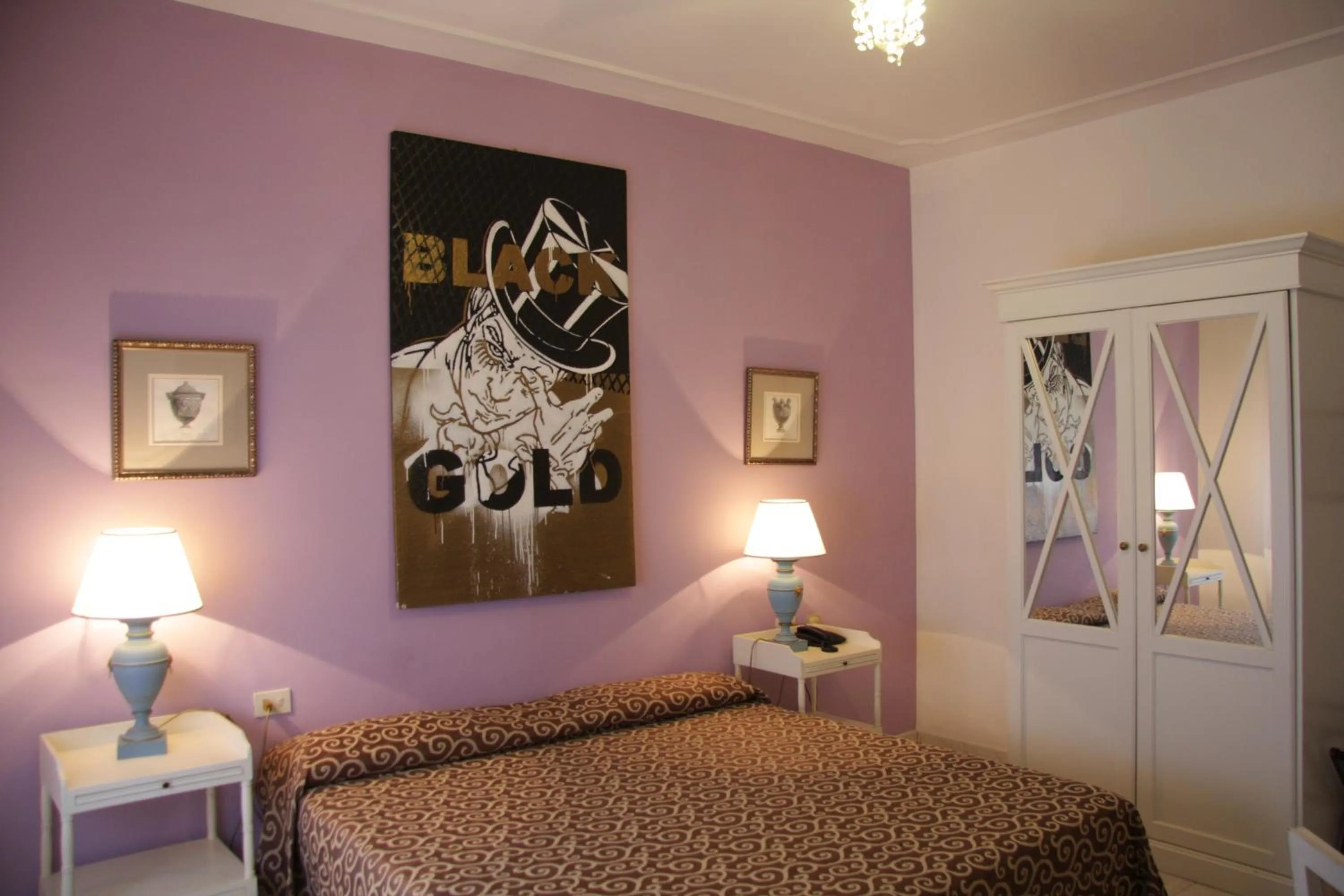 Bedroom, Bed in Hotel Alex