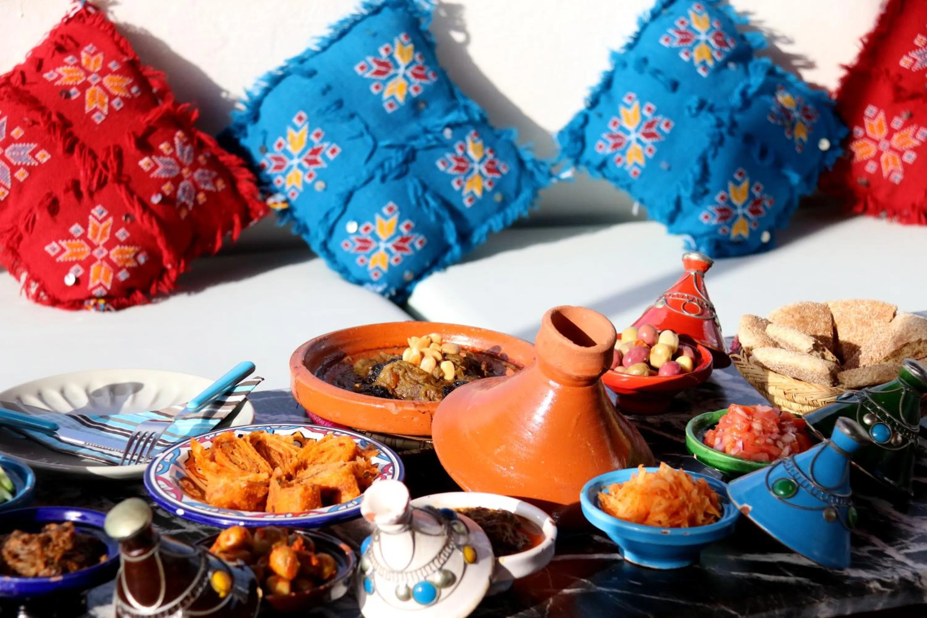 Restaurant/places to eat in Dar Zerhoune