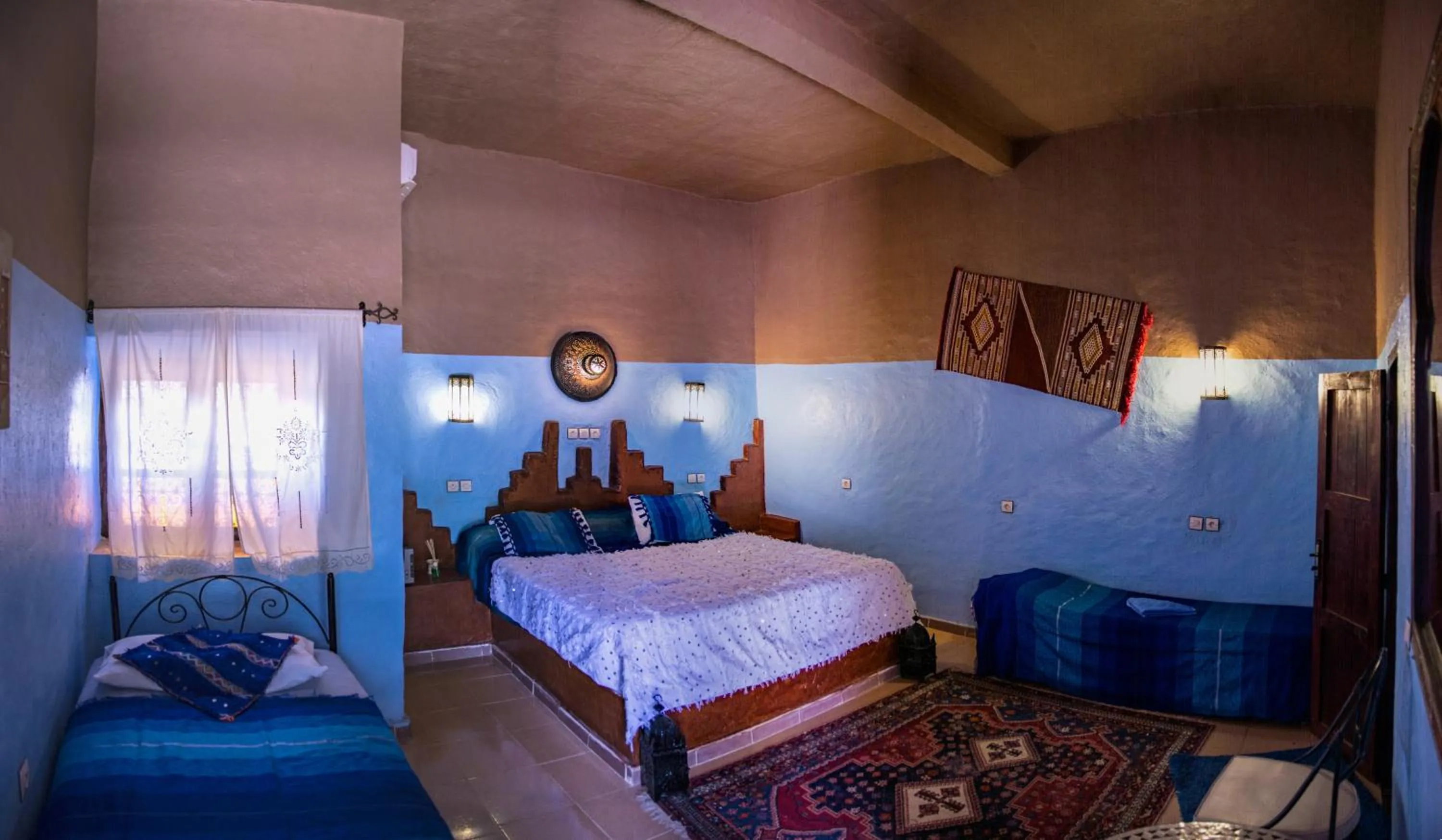 Bed in Haven La Chance Desert Hotel