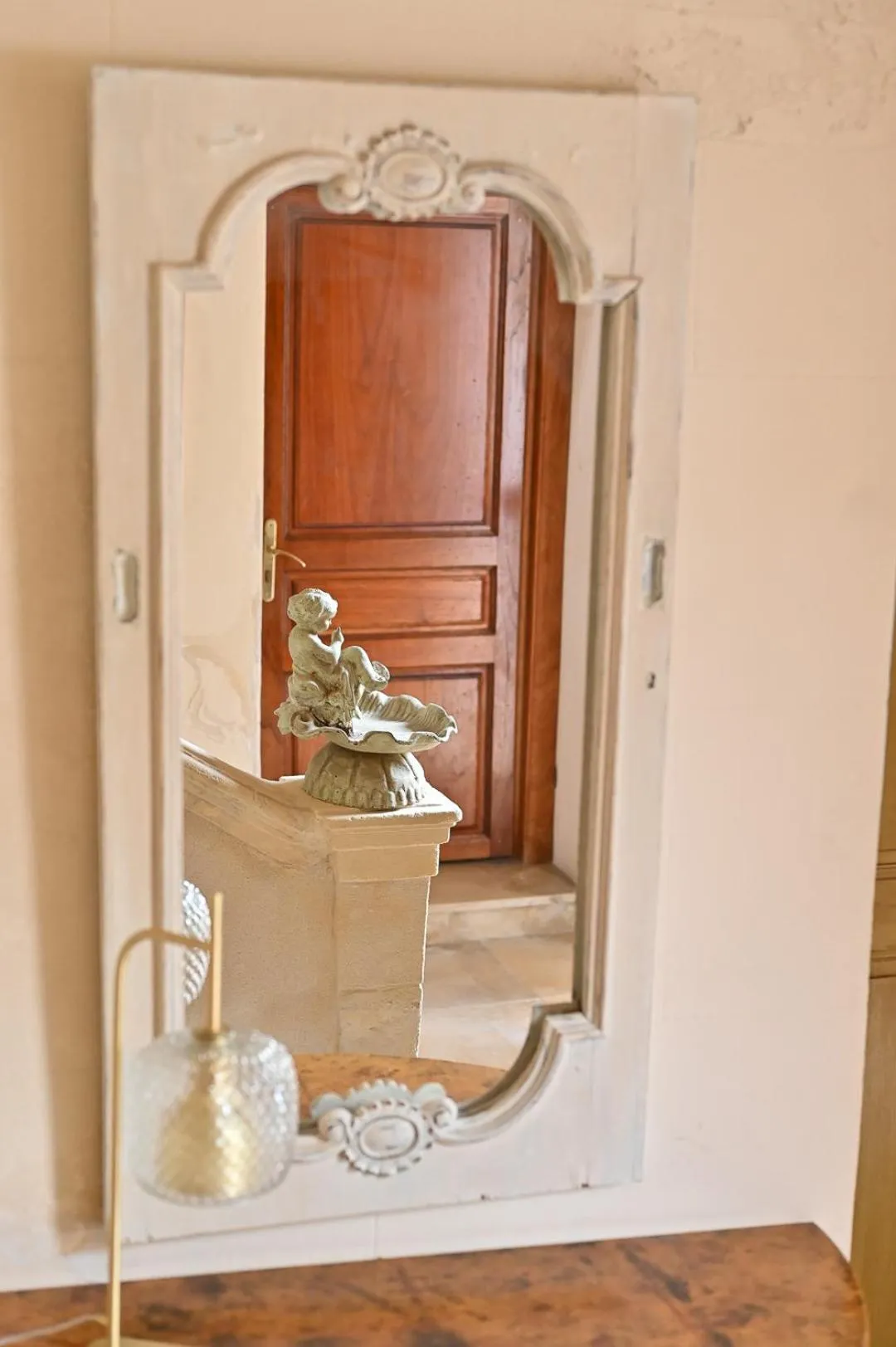 Decorative detail in Mas des Comtes de Provence