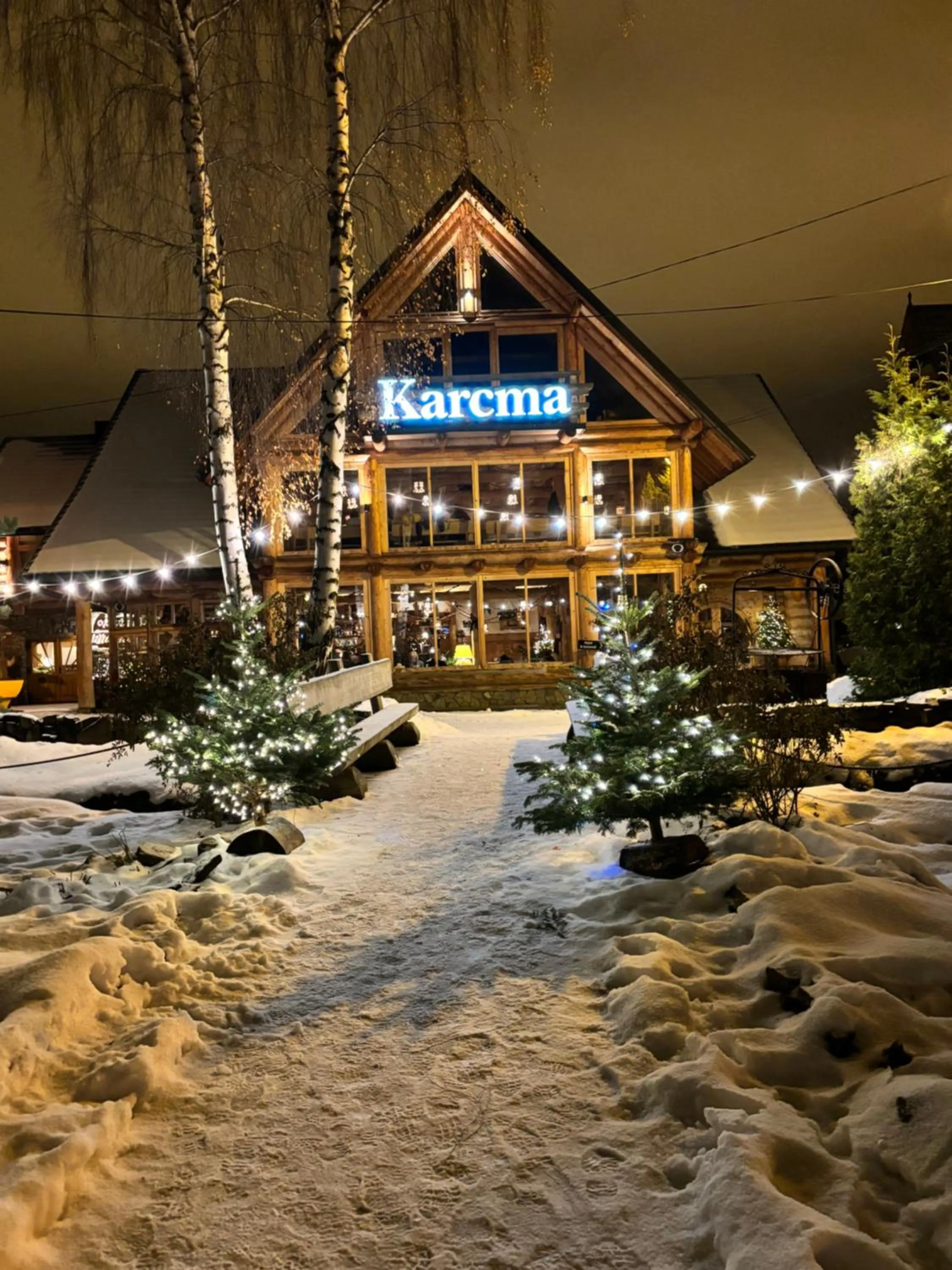 ZAJAZD BIAŁCZAŃSKI Dom Wypoczynkowy Restauracja blisko Stoków Narciarskich