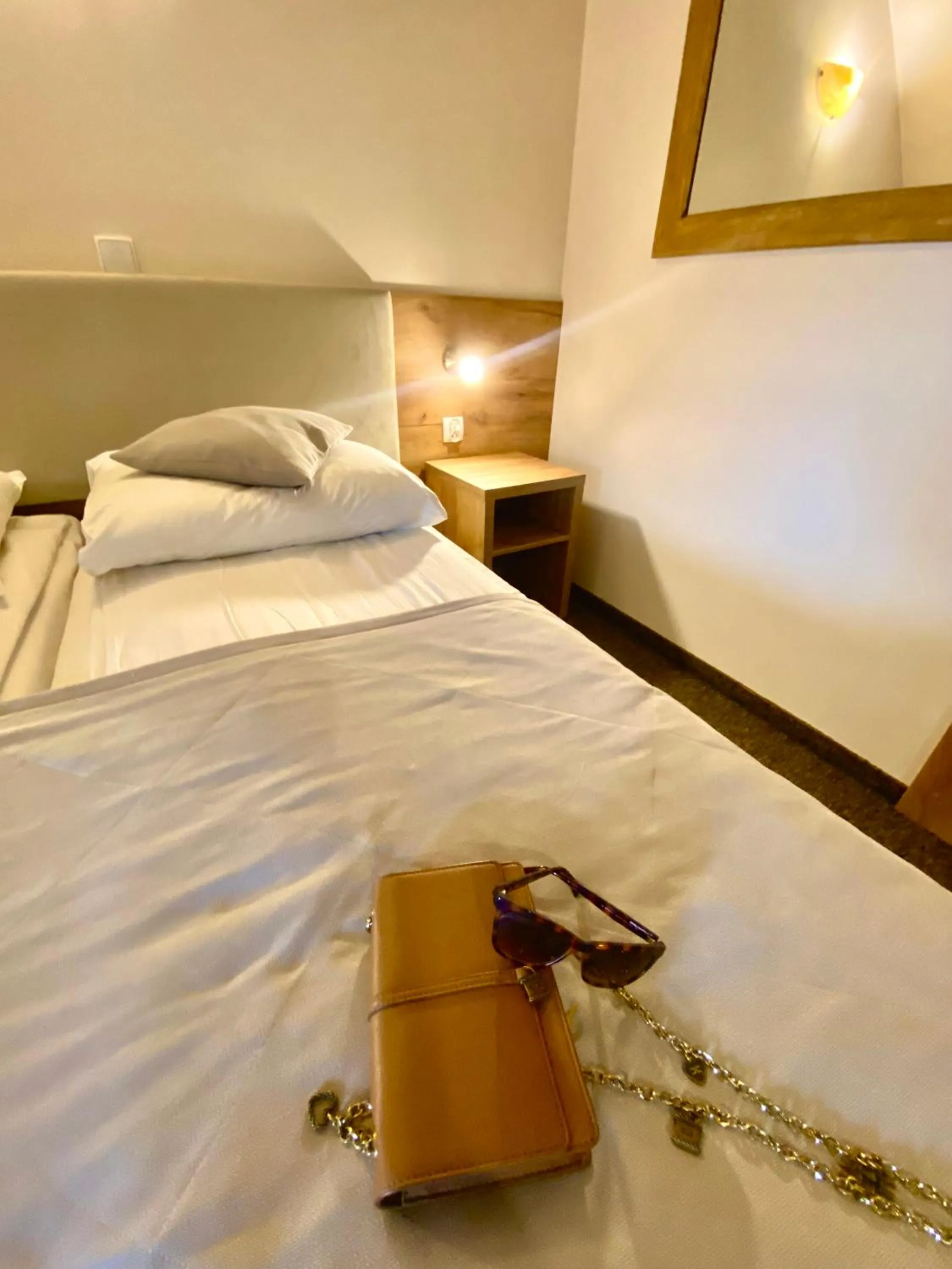 Bed in ZAJAZD BIAŁCZAŃSKI Dom Wypoczynkowy Restauracja blisko Stoków Narciarskich