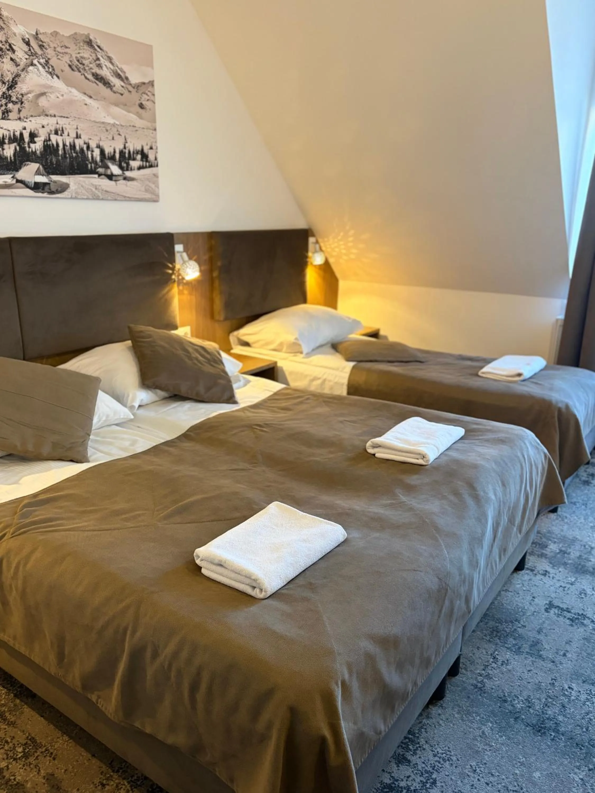 Bed in ZAJAZD BIAŁCZAŃSKI Dom Wypoczynkowy Restauracja blisko Stoków Narciarskich