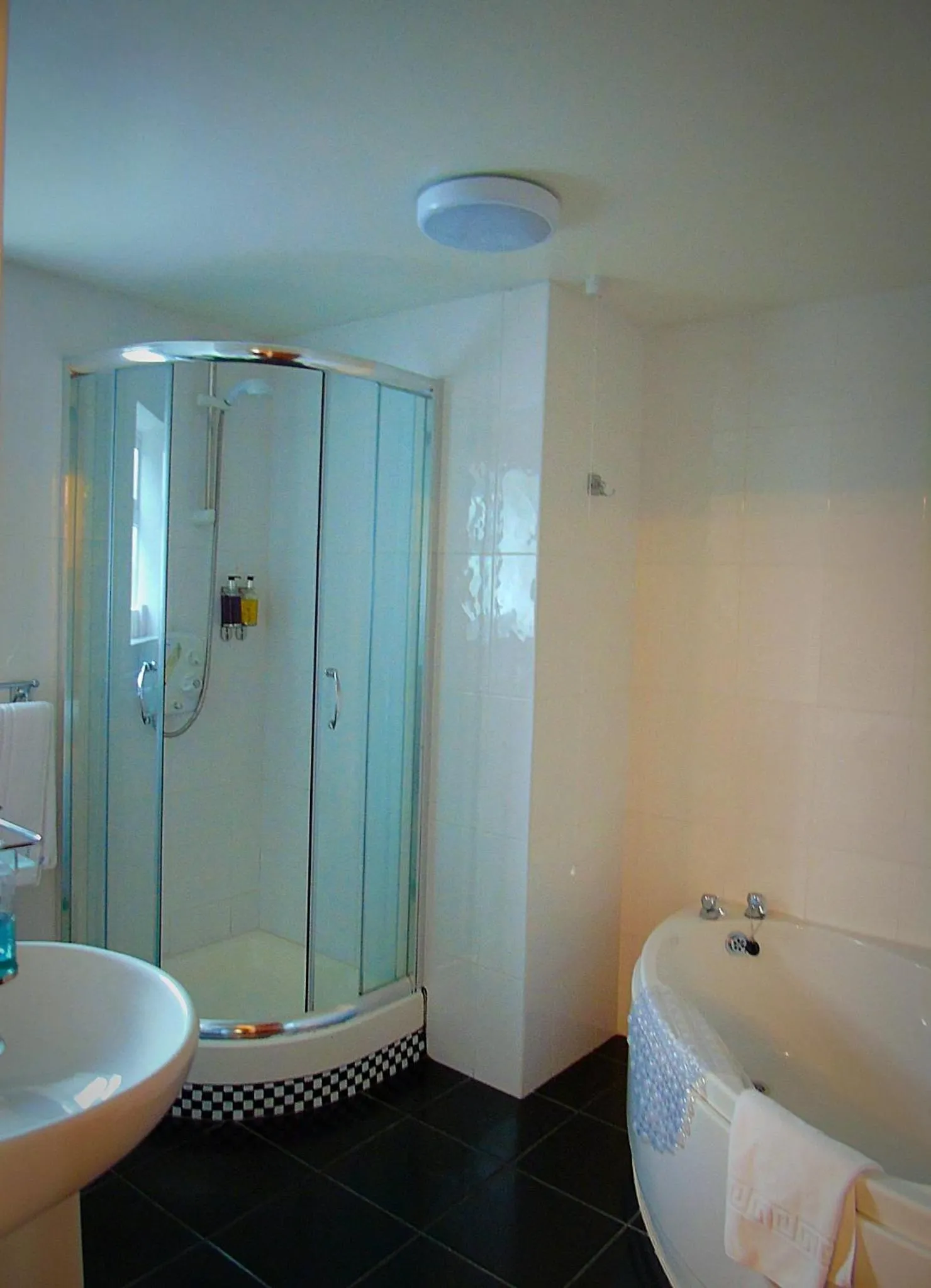 Bathroom in The Boars Head Hotel