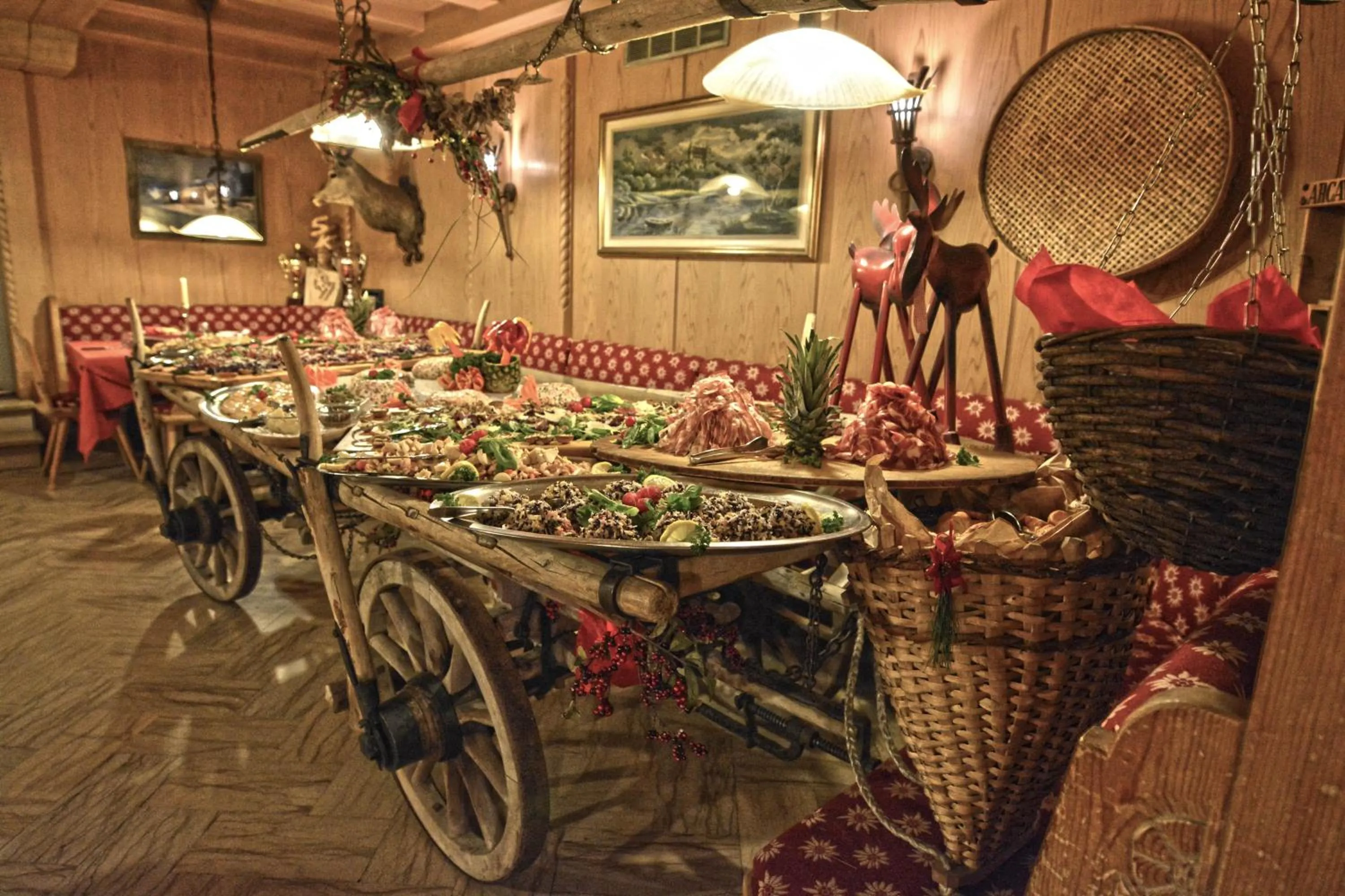 Restaurant/places to eat in Hotel La Montanina