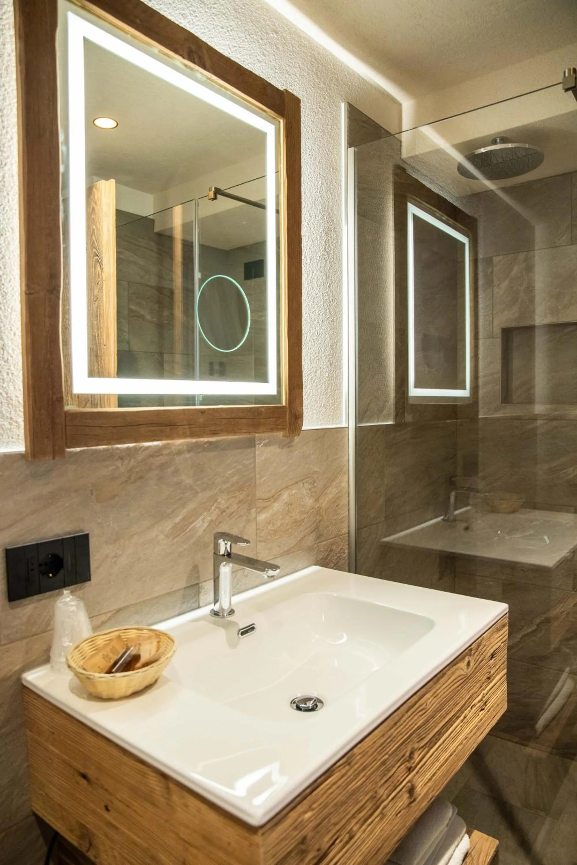 Bathroom in Hotel La Montanina