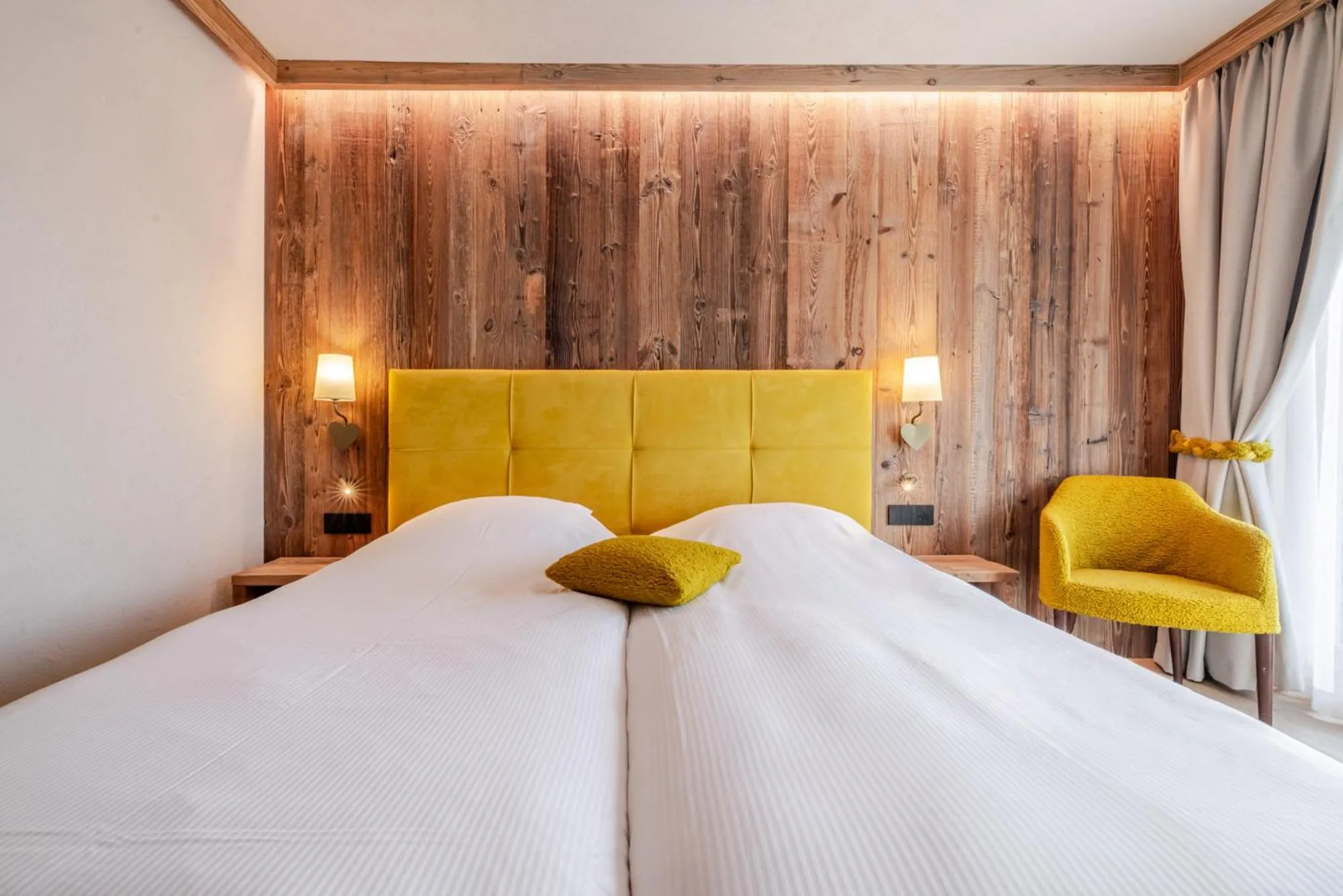 Bedroom, Bed in Hotel La Montanina