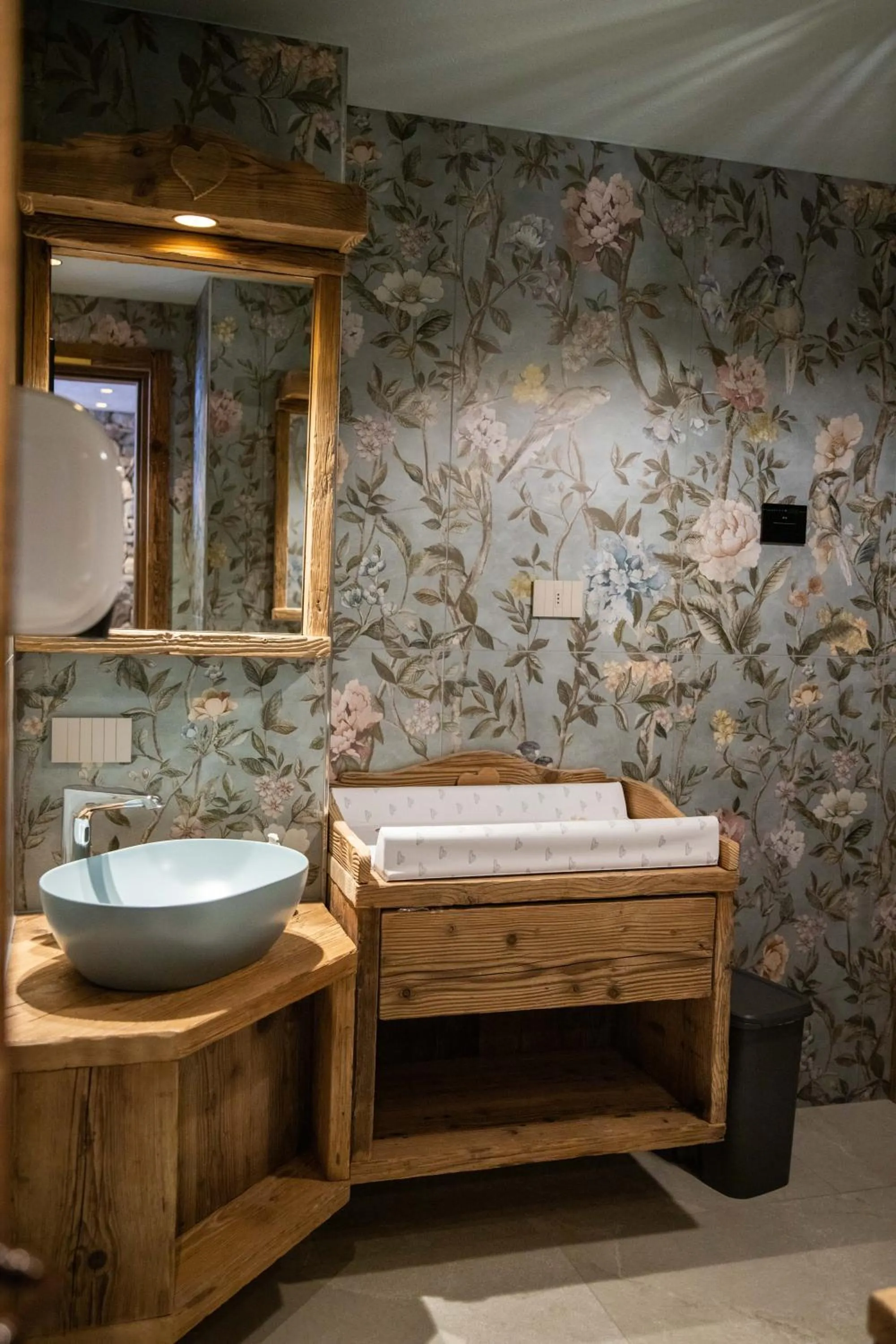 Bathroom in Hotel La Montanina