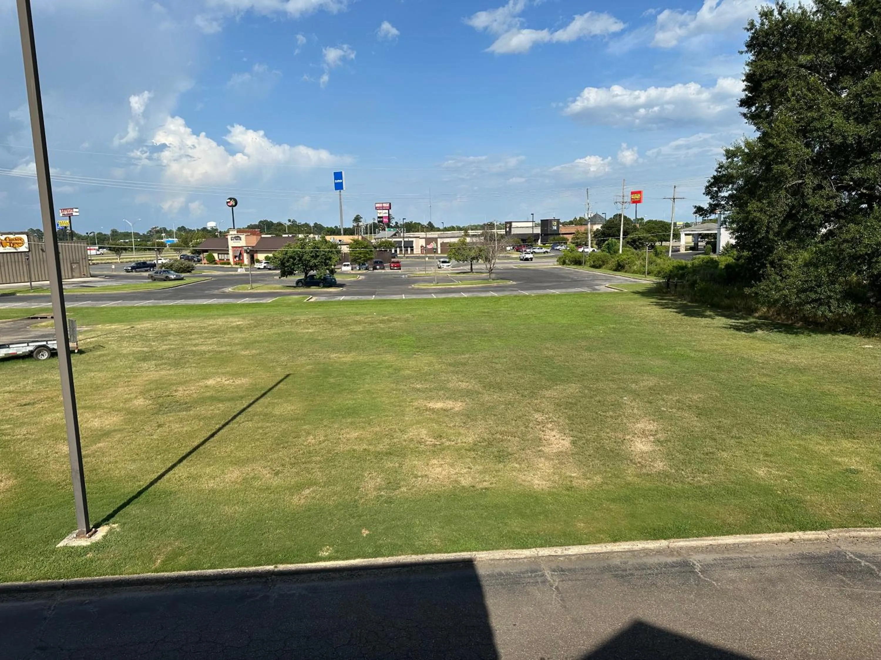 pet friendly in Motel 6-West Monroe, LA