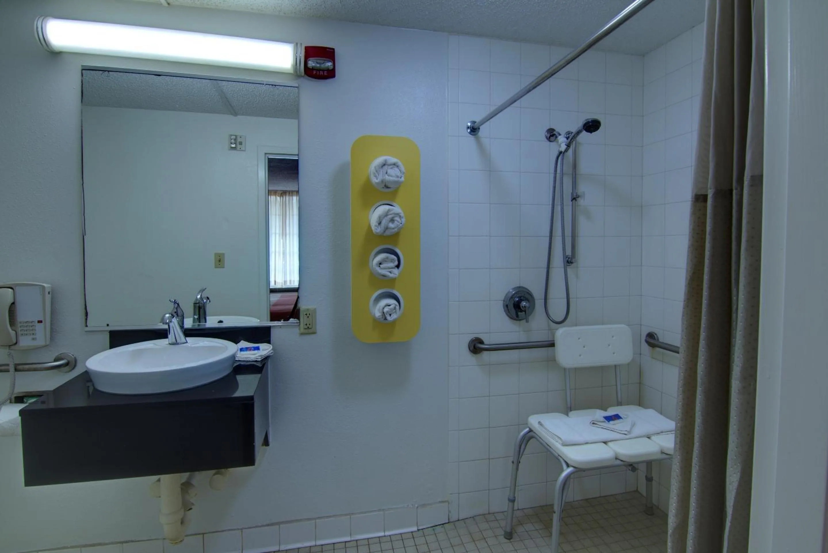 Shower in Motel 6-West Monroe, LA